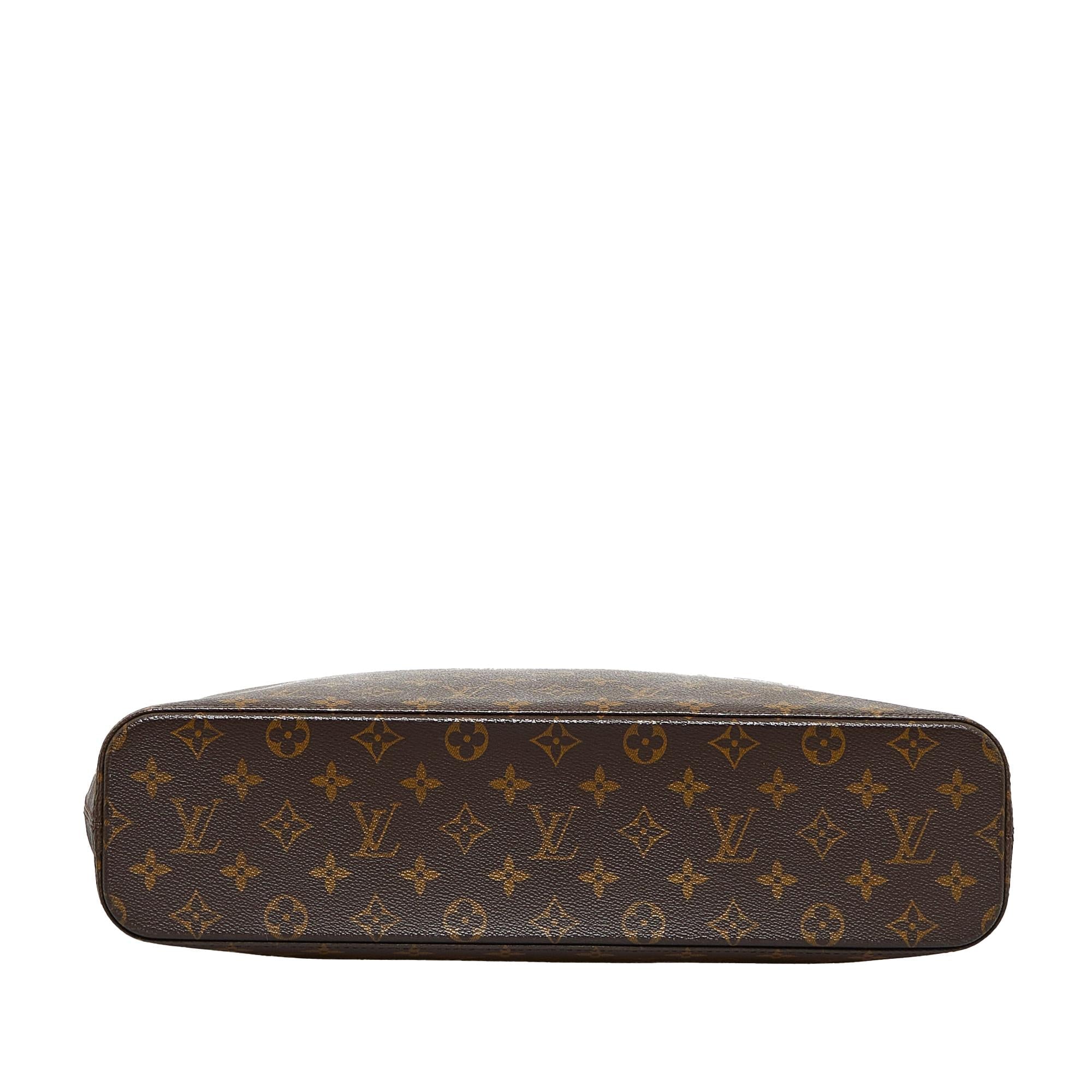 Louis Vuitton Monogram Luco Tote (SHG-xRltfN)
