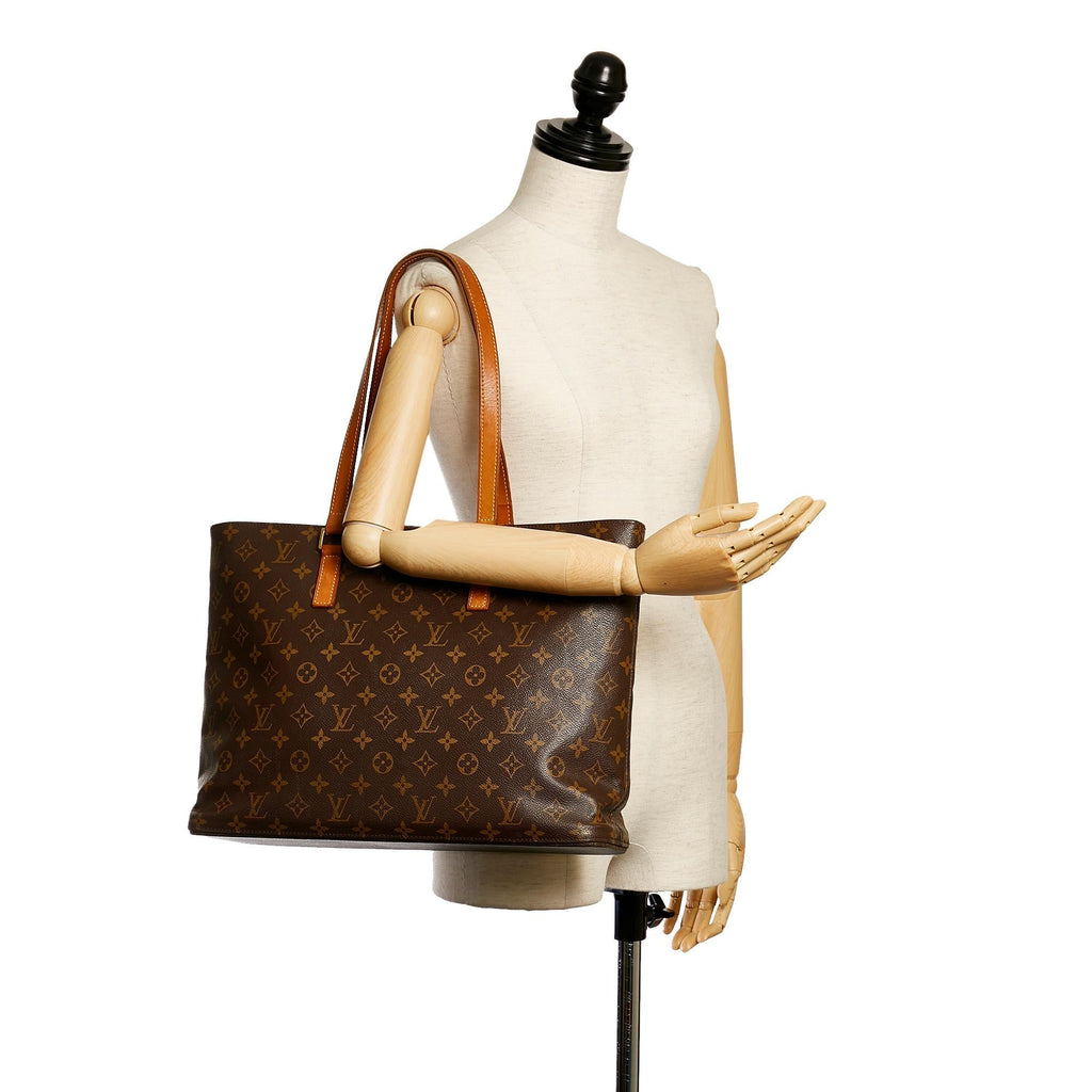Louis Vuitton Monogram Luco (SHG-31024)