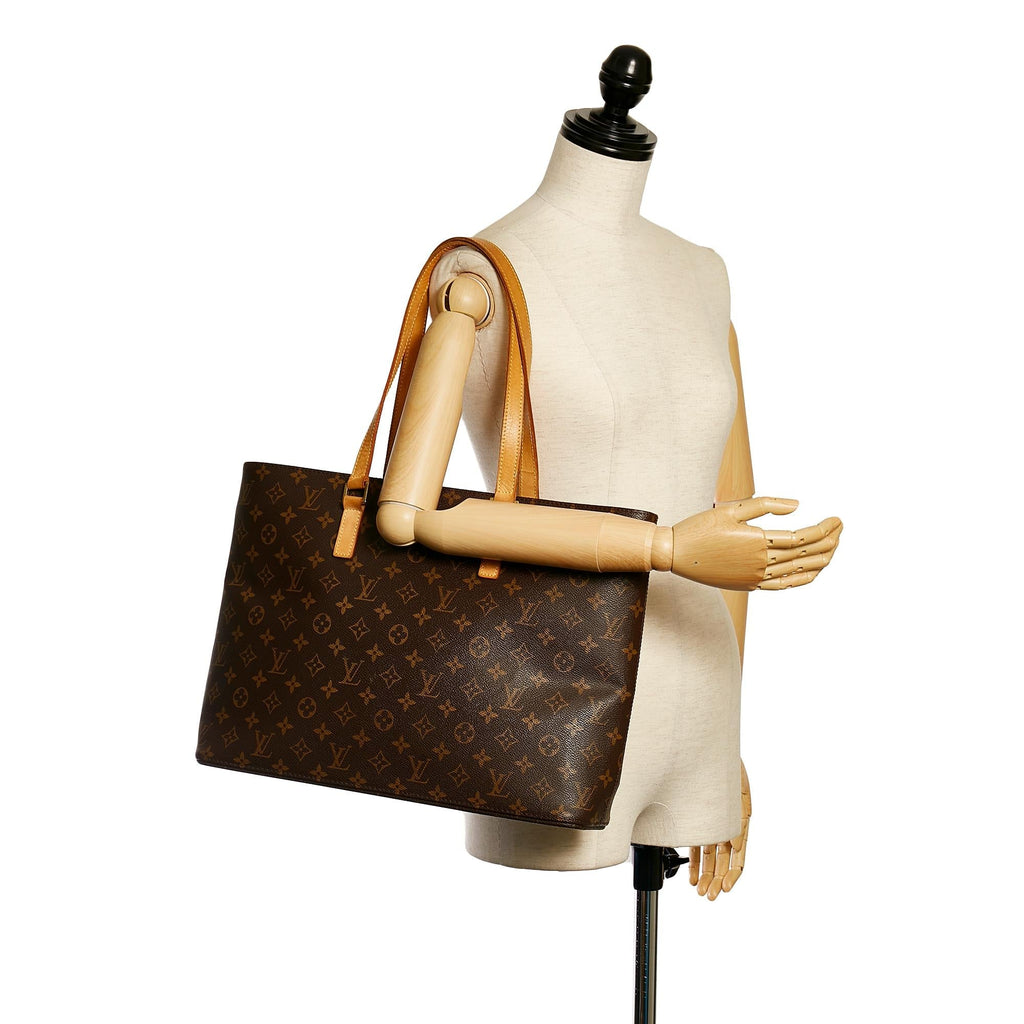 Louis Vuitton Monogram Luco (SHG-35558)