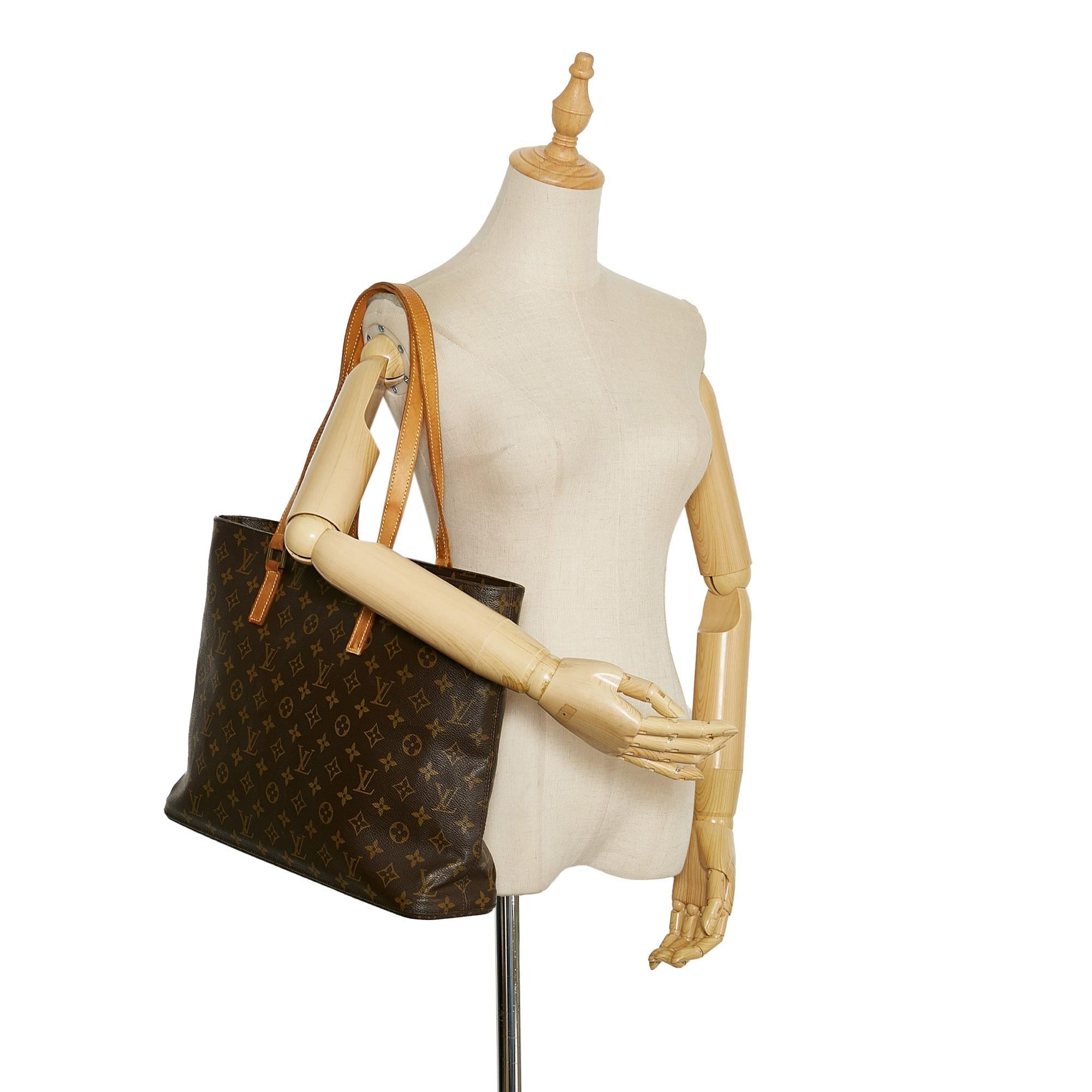 Louis Vuitton Monogram Luco (SHG-37465)