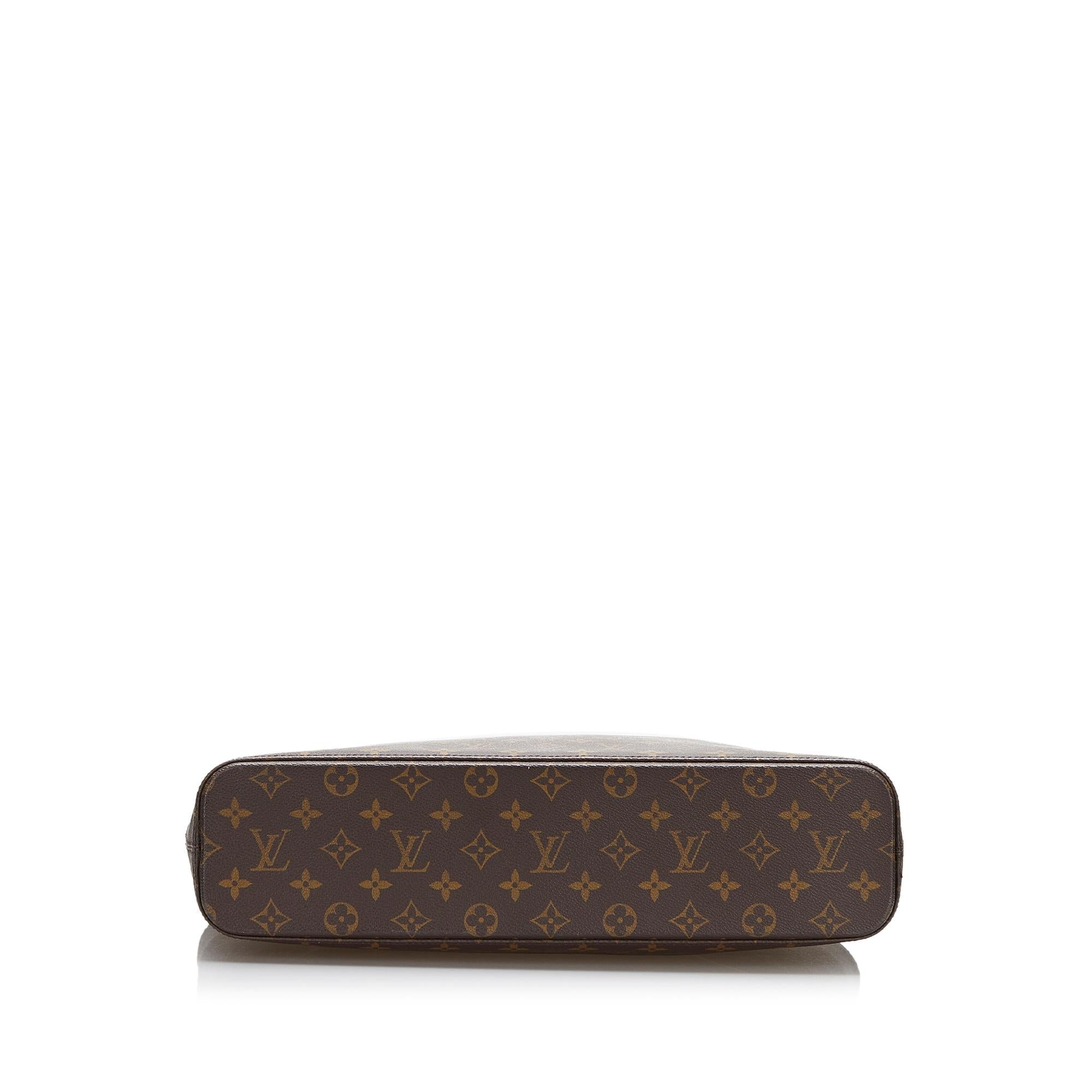 Louis Vuitton Monogram Luco (SHG-fAtE6M)