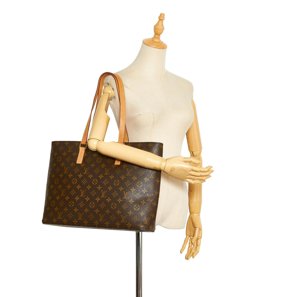 Louis Vuitton Monogram Luco (SHG-fExlmj)