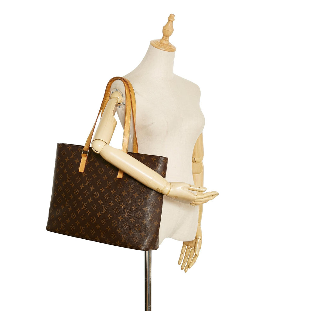 Louis Vuitton Monogram Luco (SHG-OwZmE8)
