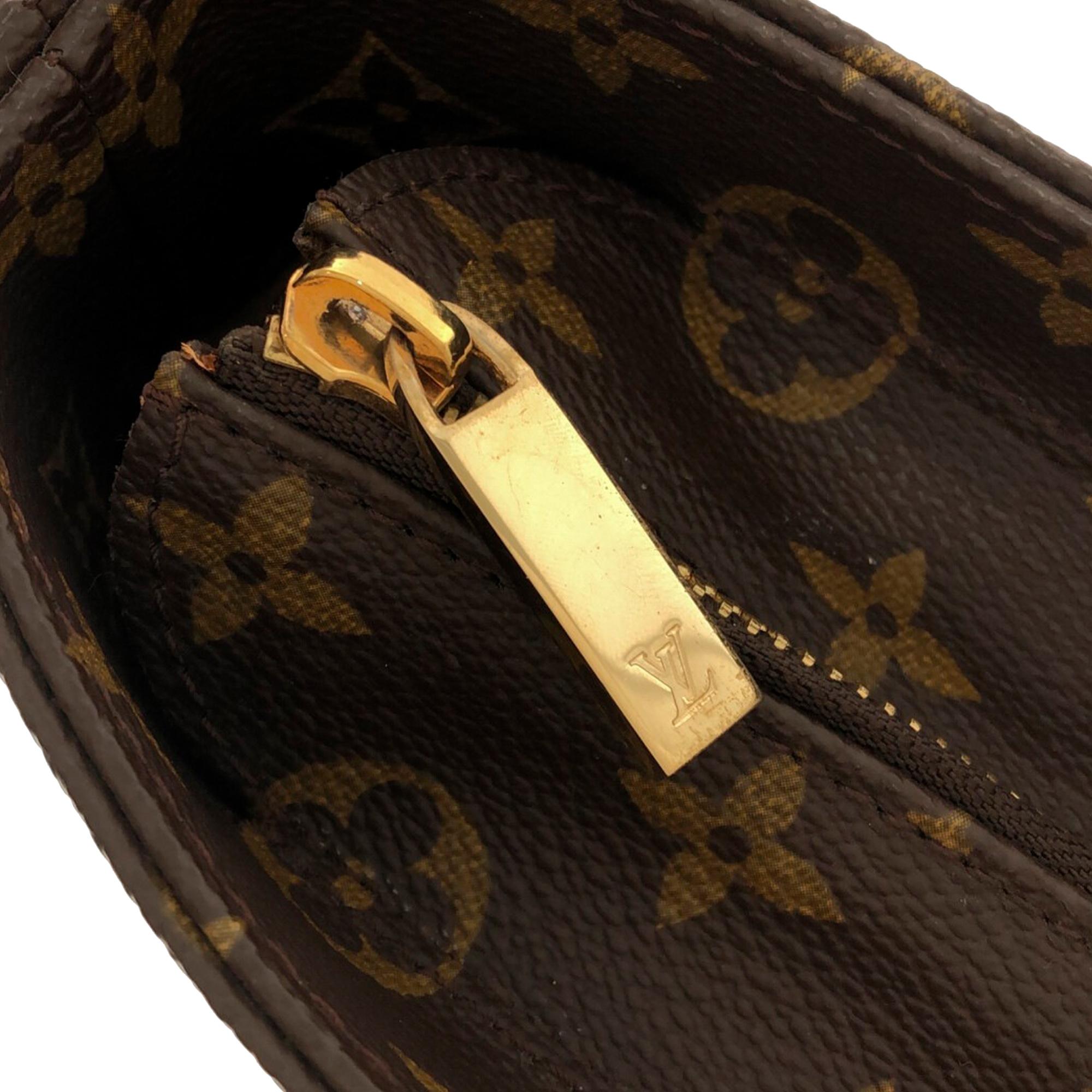 Louis Vuitton Monogram Luco (SHG-RkWES4)