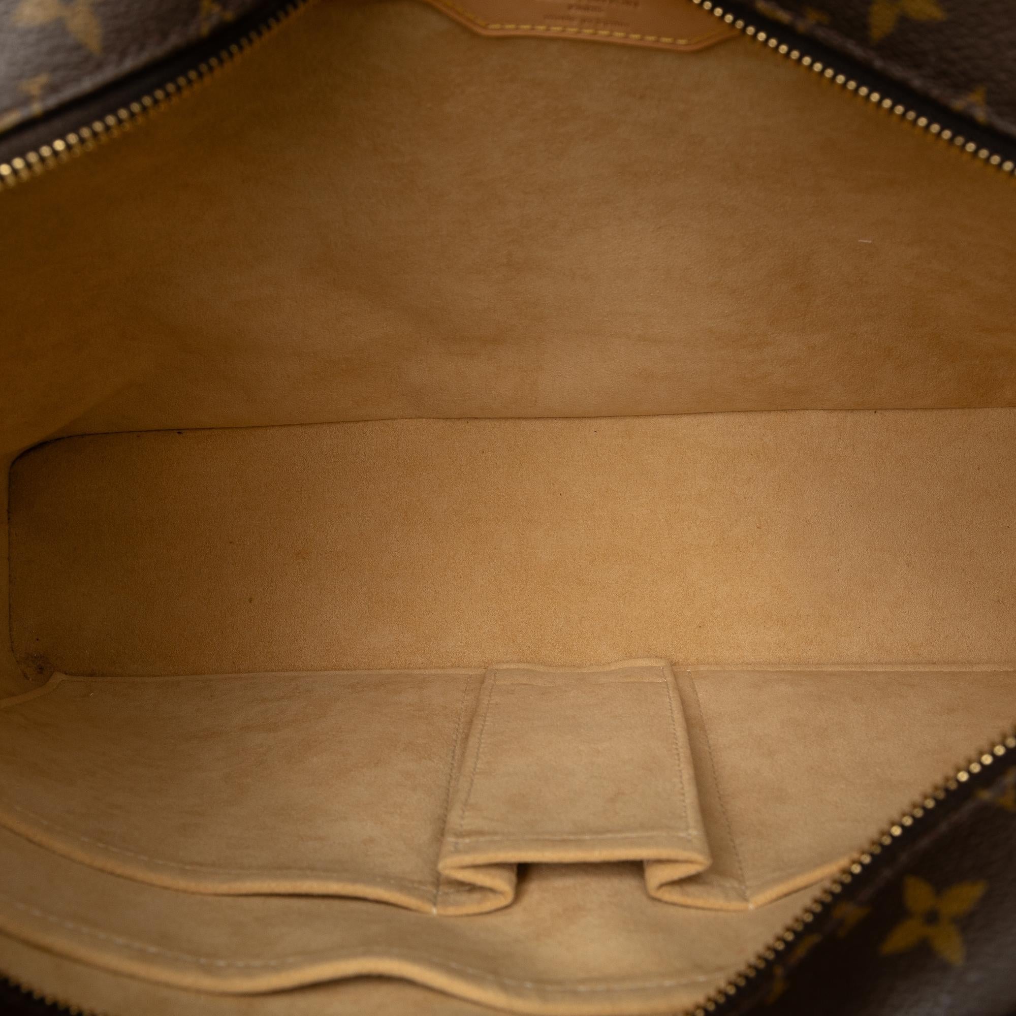 Louis Vuitton Monogram Luco (SHG-5fO3OI)