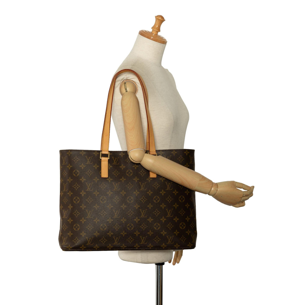 Louis Vuitton Monogram Luco (SHG-5fO3OI)