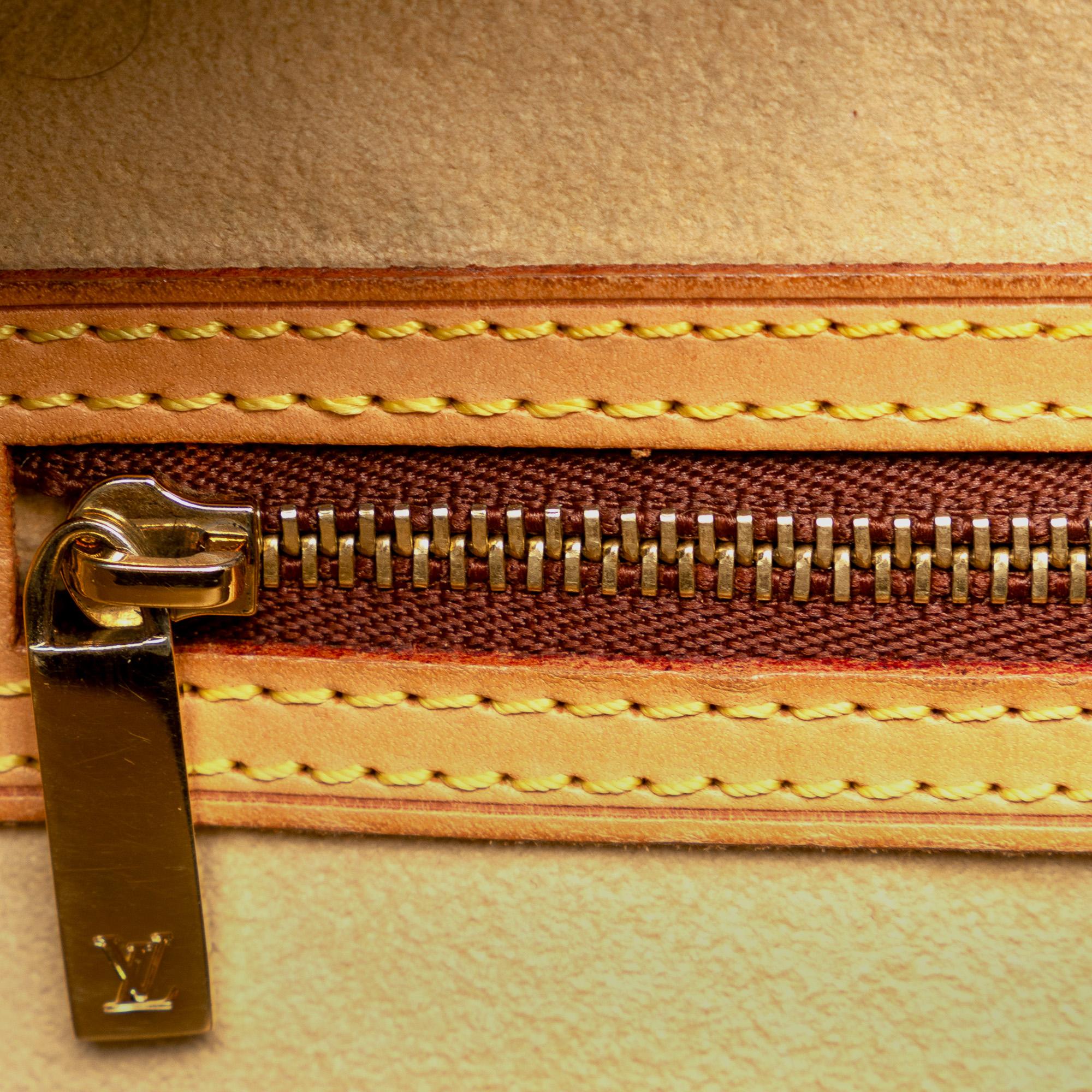 Louis Vuitton Monogram Luco (SHG-ajmq6z)