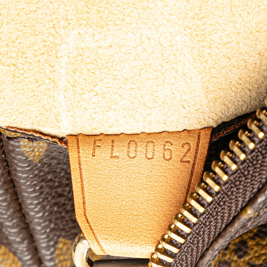 Louis Vuitton Monogram Luco (SHG-GkOopl)