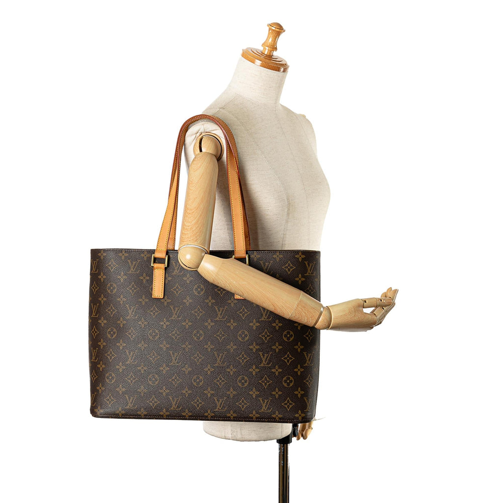 Louis Vuitton Monogram Luco (SHG-PLKGQK)