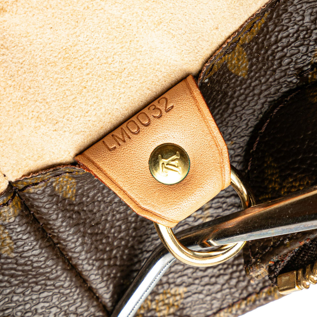 Louis Vuitton Monogram Luco (SHG-GUwQoH)