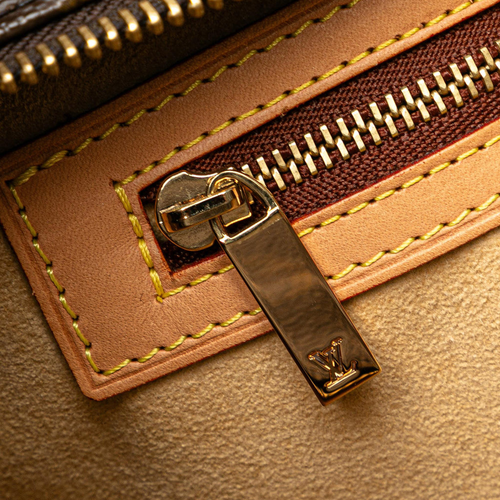 Louis Vuitton Monogram Luco (SHG-GUwQoH)