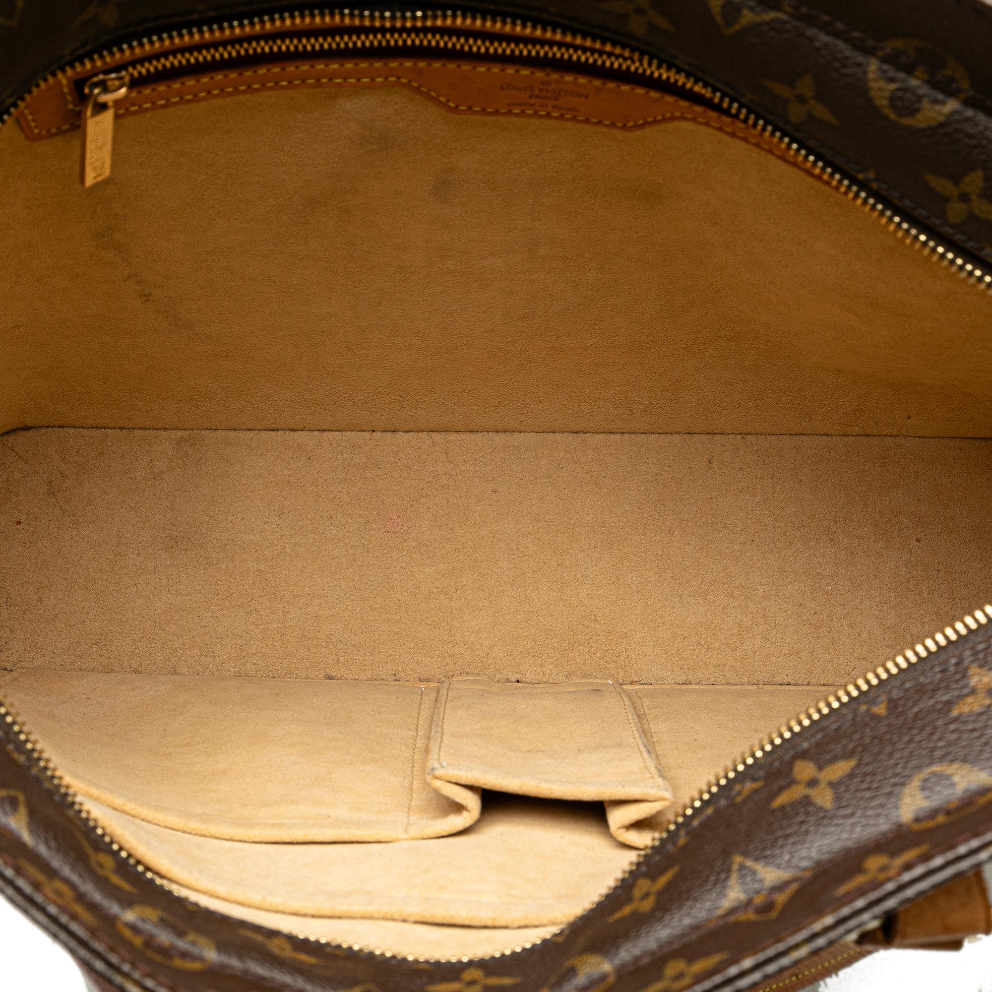 Louis Vuitton Monogram Luco (SHG-lddYIL)