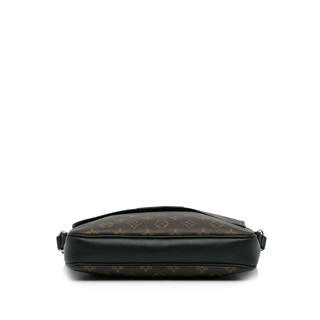 Louis Vuitton Monogram Macassar Bass MM (SHG-HwXgKr)