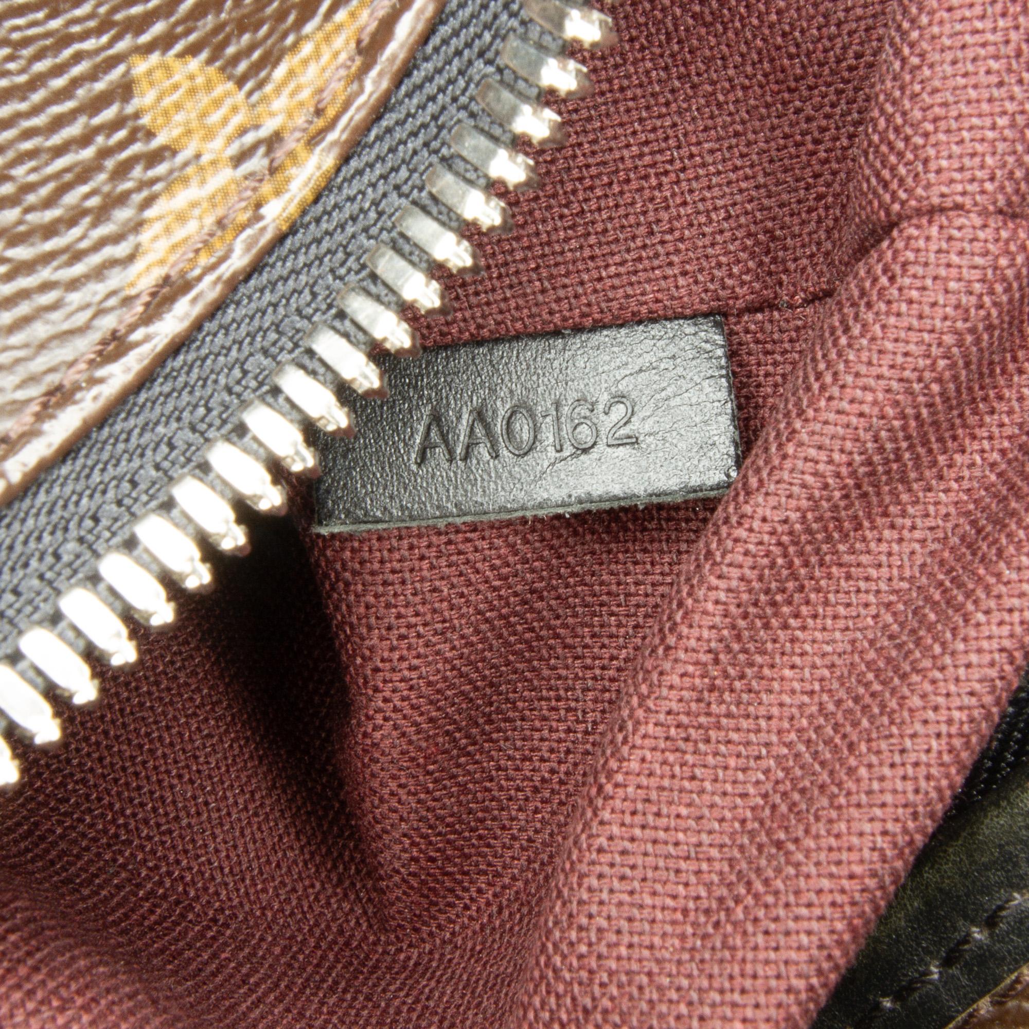 Louis Vuitton Monogram Macassar Bass MM (SHG-HwXgKr)