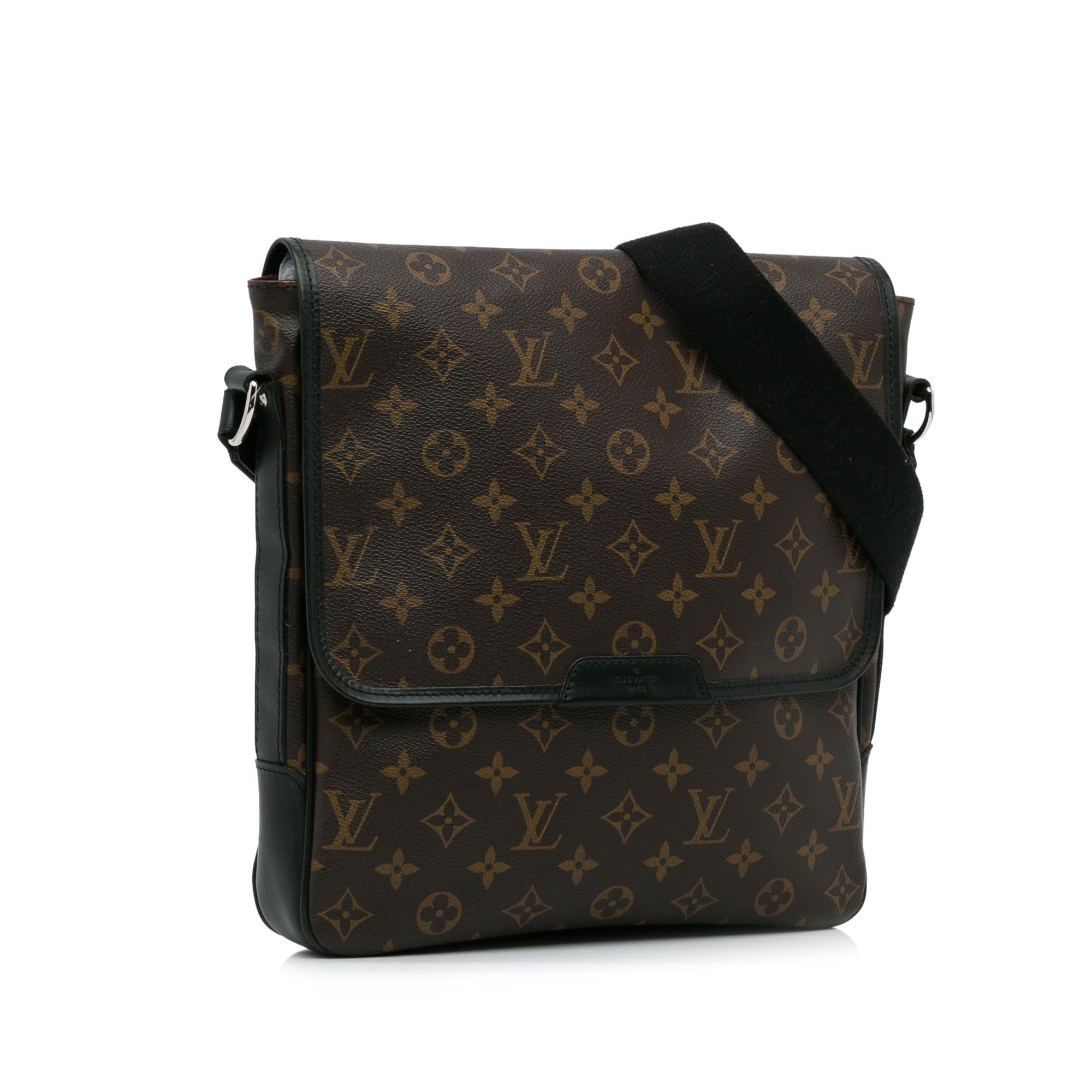 Louis Vuitton Monogram Macassar Bass MM (SHG-HwXgKr)