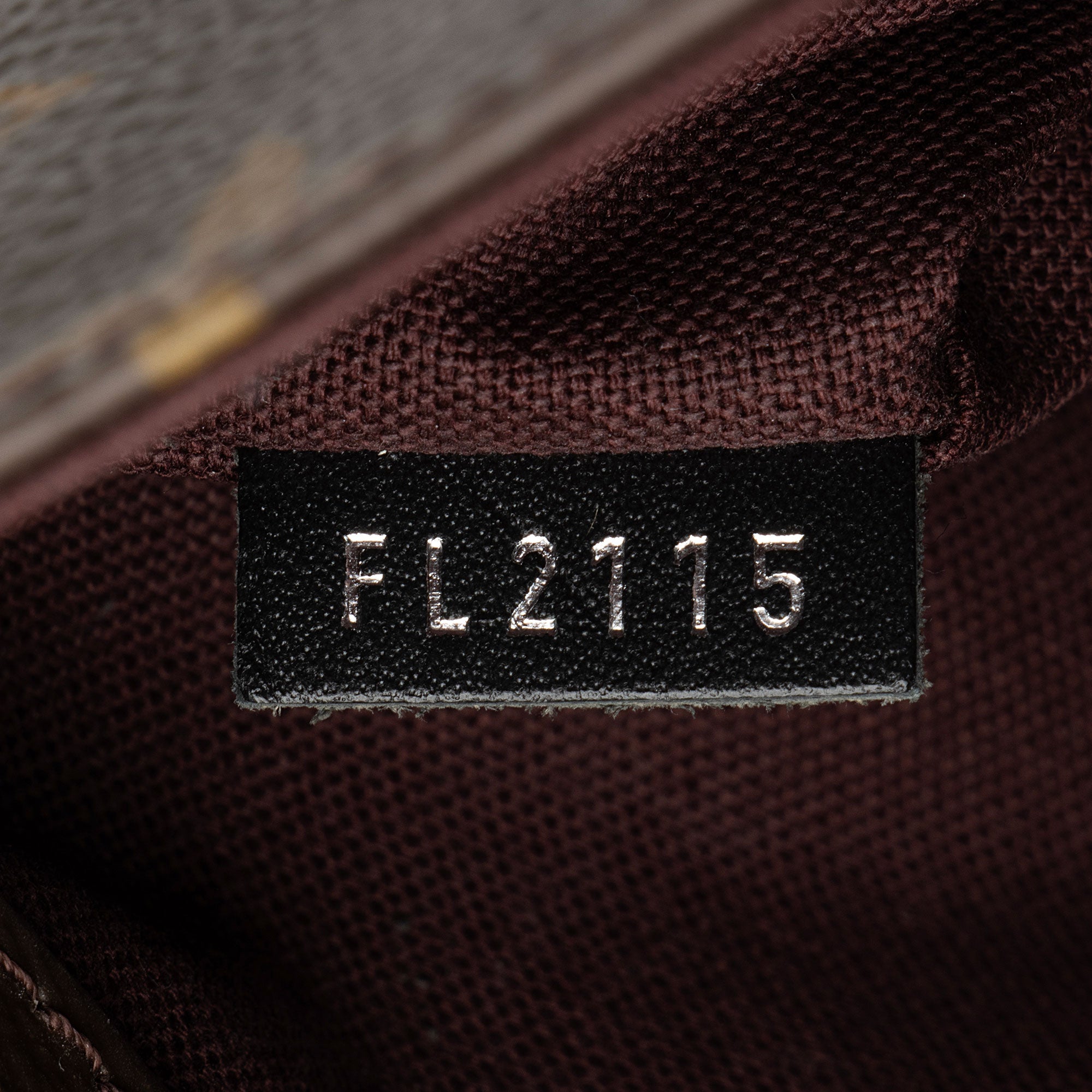 Louis Vuitton Monogram Macassar Canvas District MM Messenger