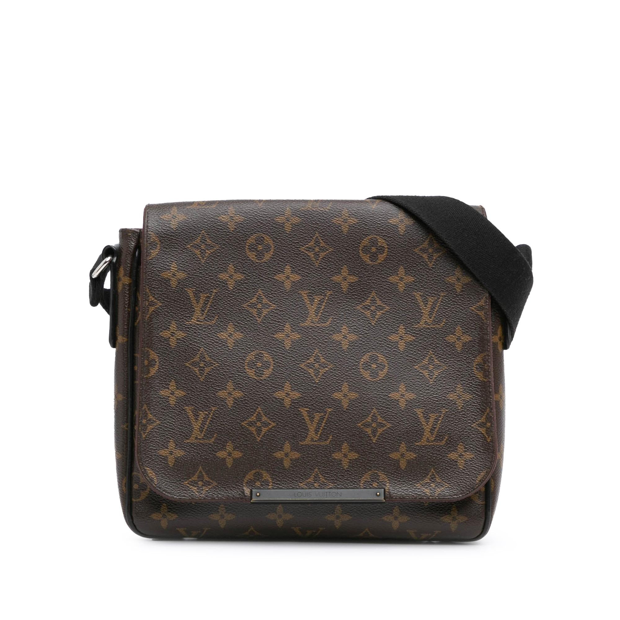 Louis Vuitton Monogram Macassar District PM