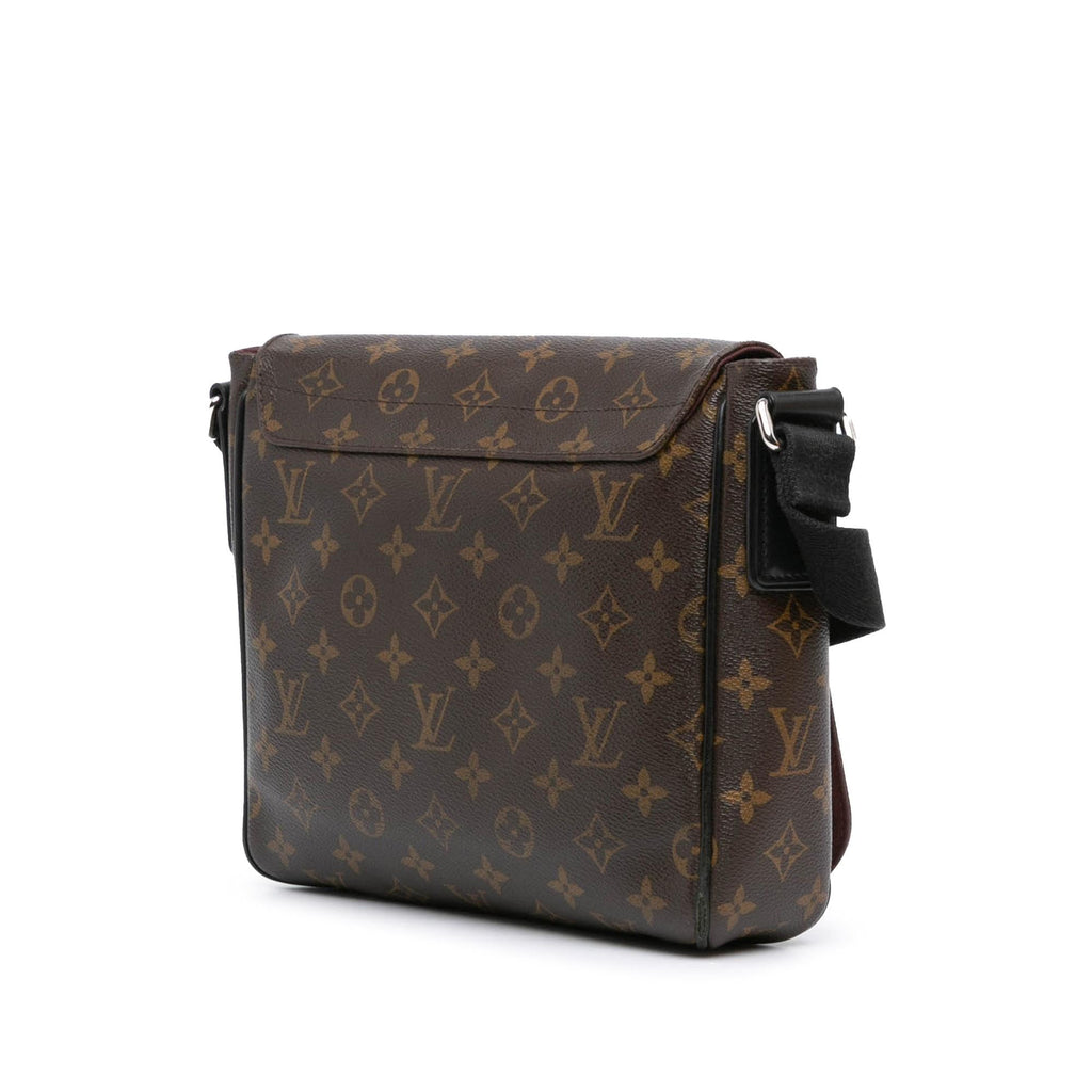 Louis Vuitton Monogram Macassar District PM