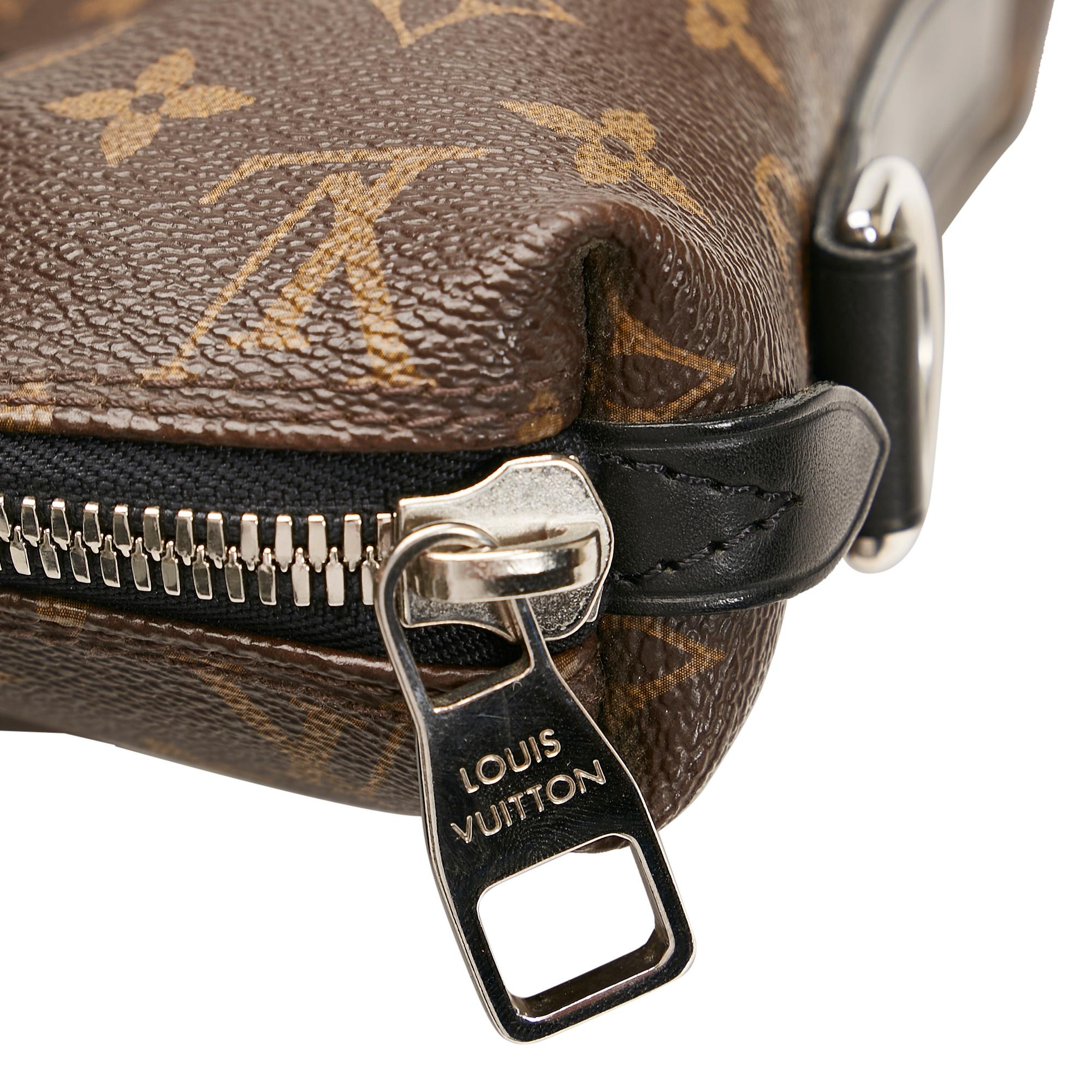 Louis Vuitton Monogram Macassar Kitan (SHG-36900)