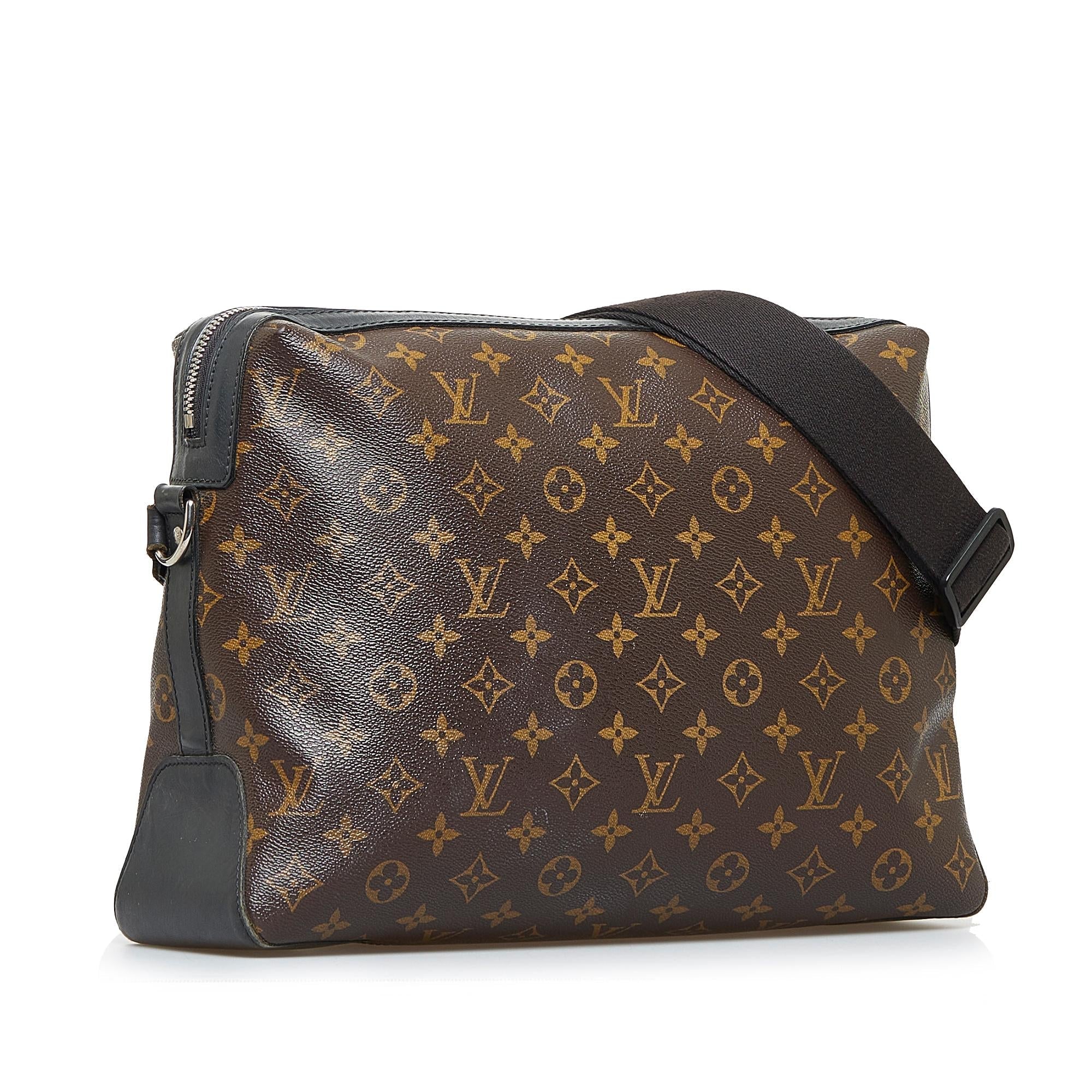 Louis Vuitton Monogram Macassar Torres (SHG-kE559U)