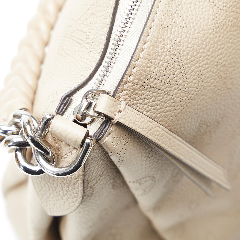 Louis Vuitton Monogram Mahina Babylone Chain BB (SHG-hcjw4F)