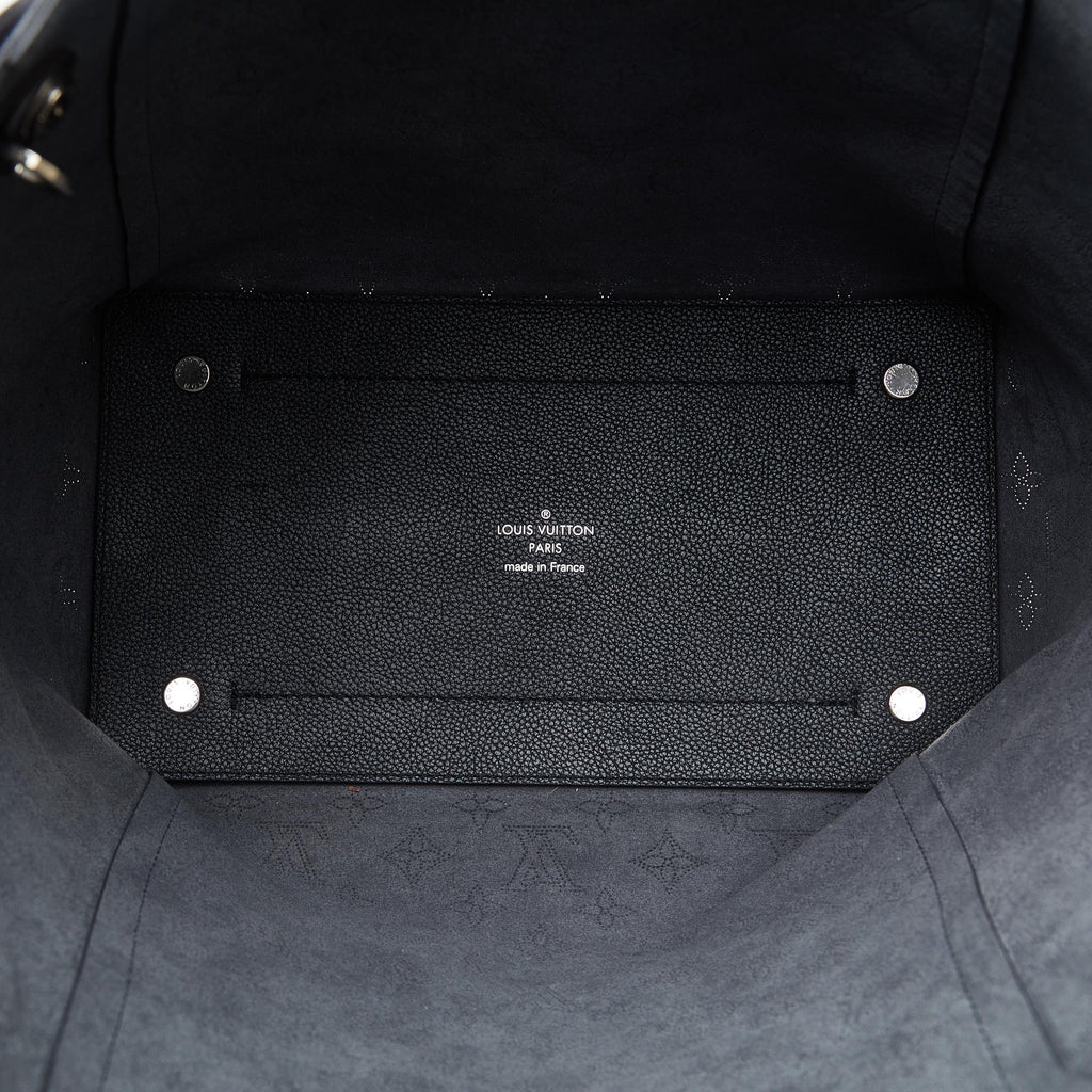 Louis Vuitton Monogram Mahina Hina MM (SHG-HDb0Cu)