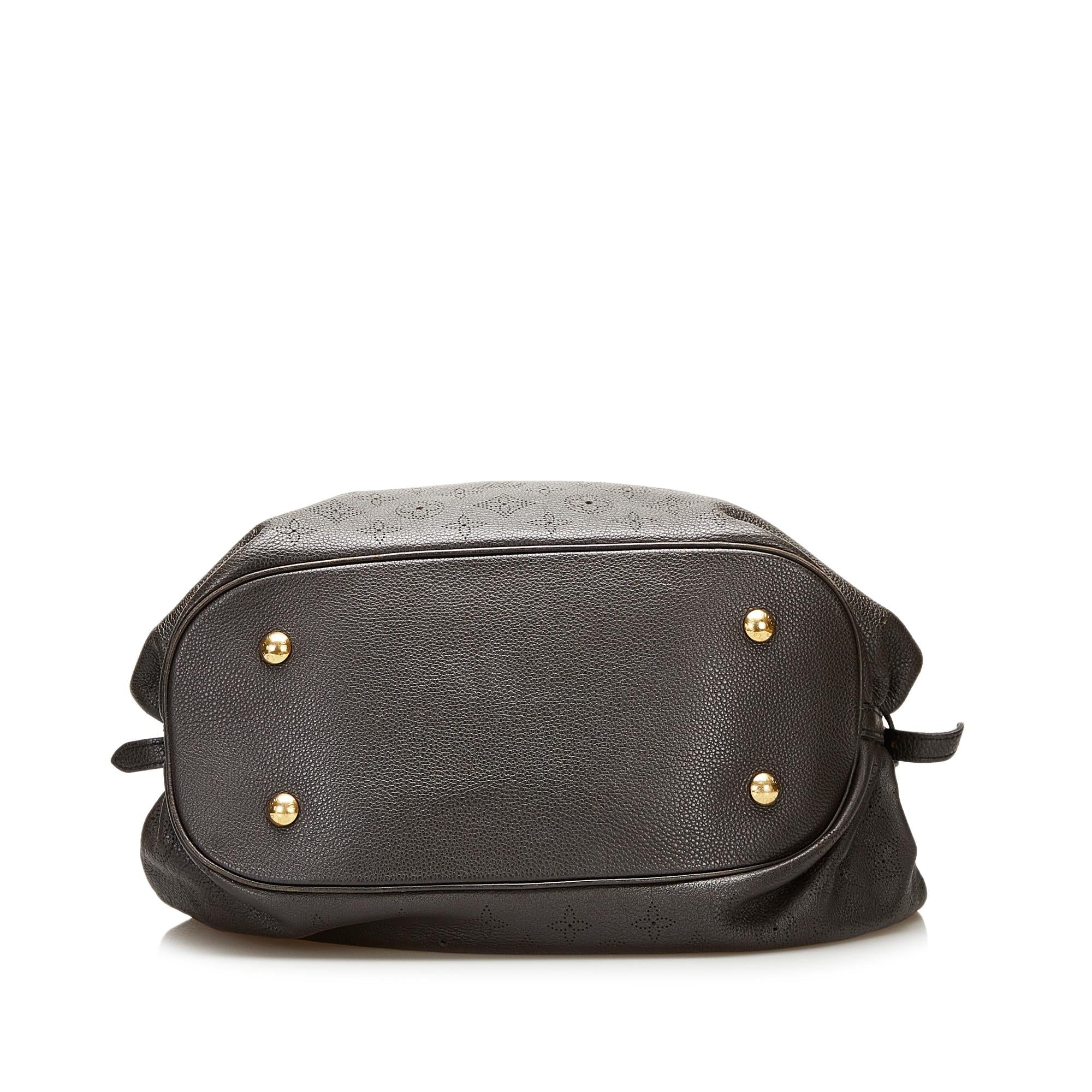 Louis Vuitton Monogram Mahina Hobo (SHG-37020)