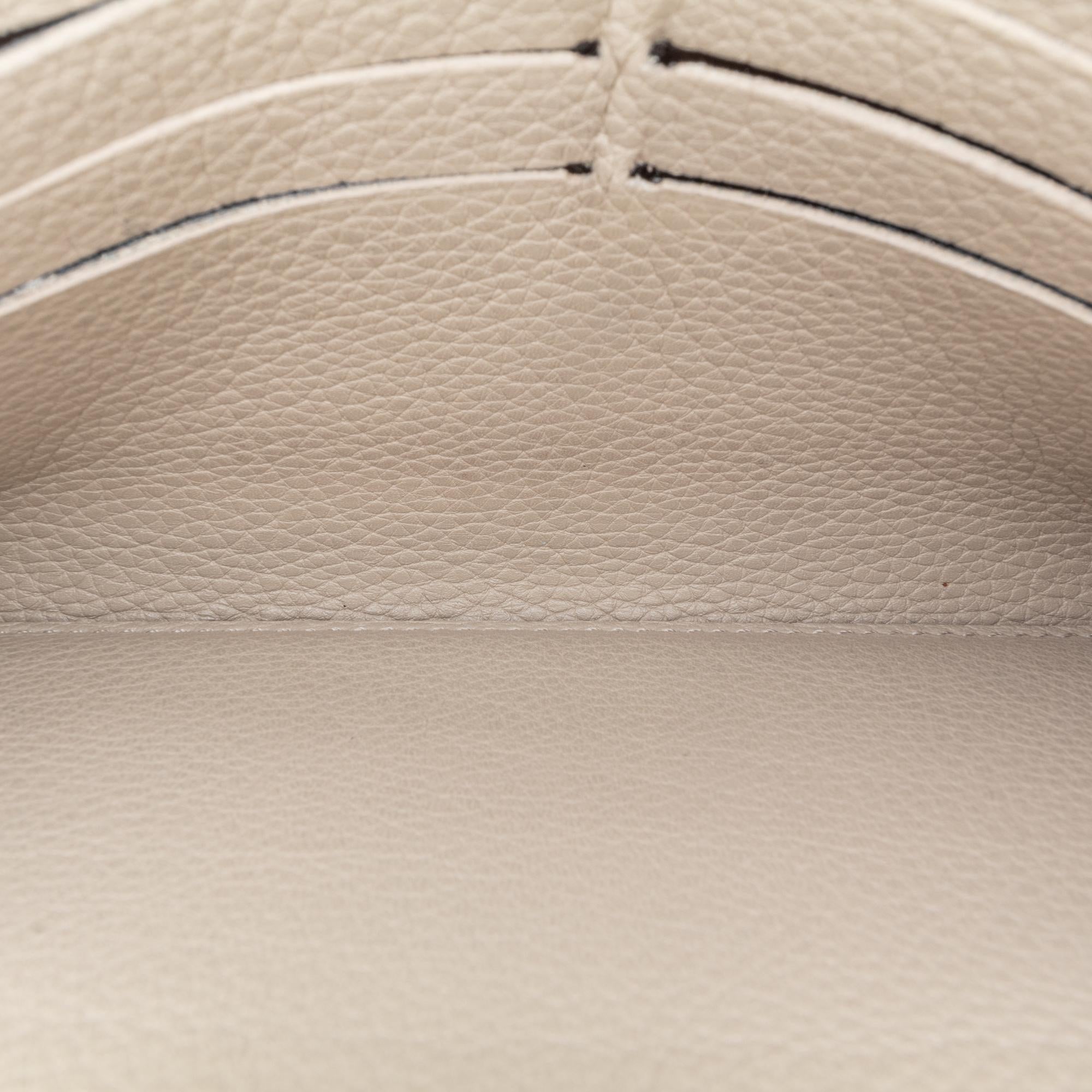 Louis Vuitton Monogram Mahina Iris Long Wallet (SHG-GiQ5Nr)