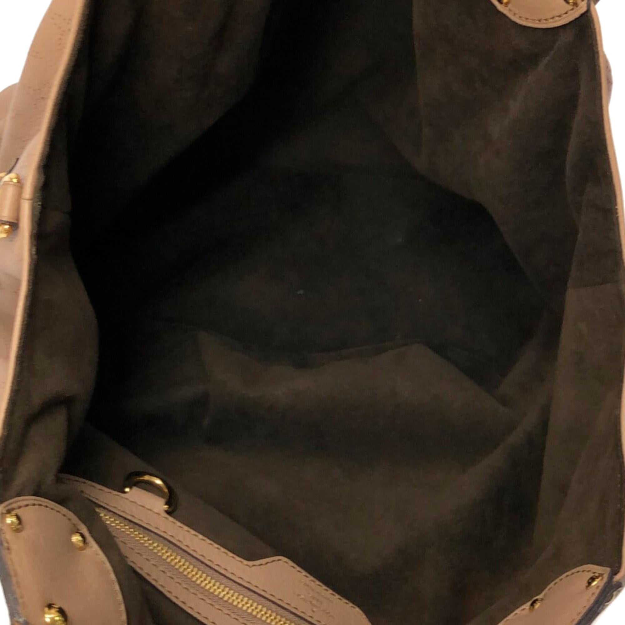 Louis Vuitton Monogram Mahina L Hobo (SHG-mHEWzq)