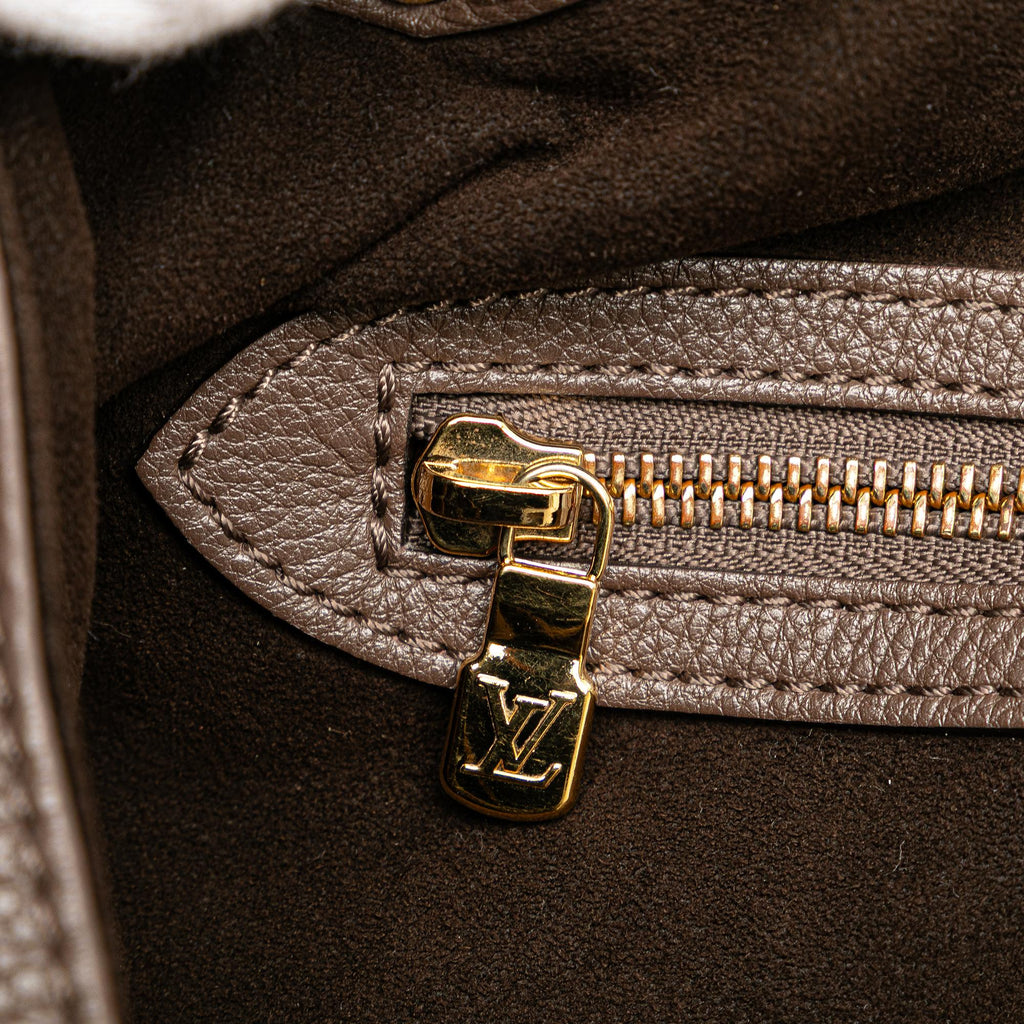 Louis Vuitton Monogram Mahina L Hobo