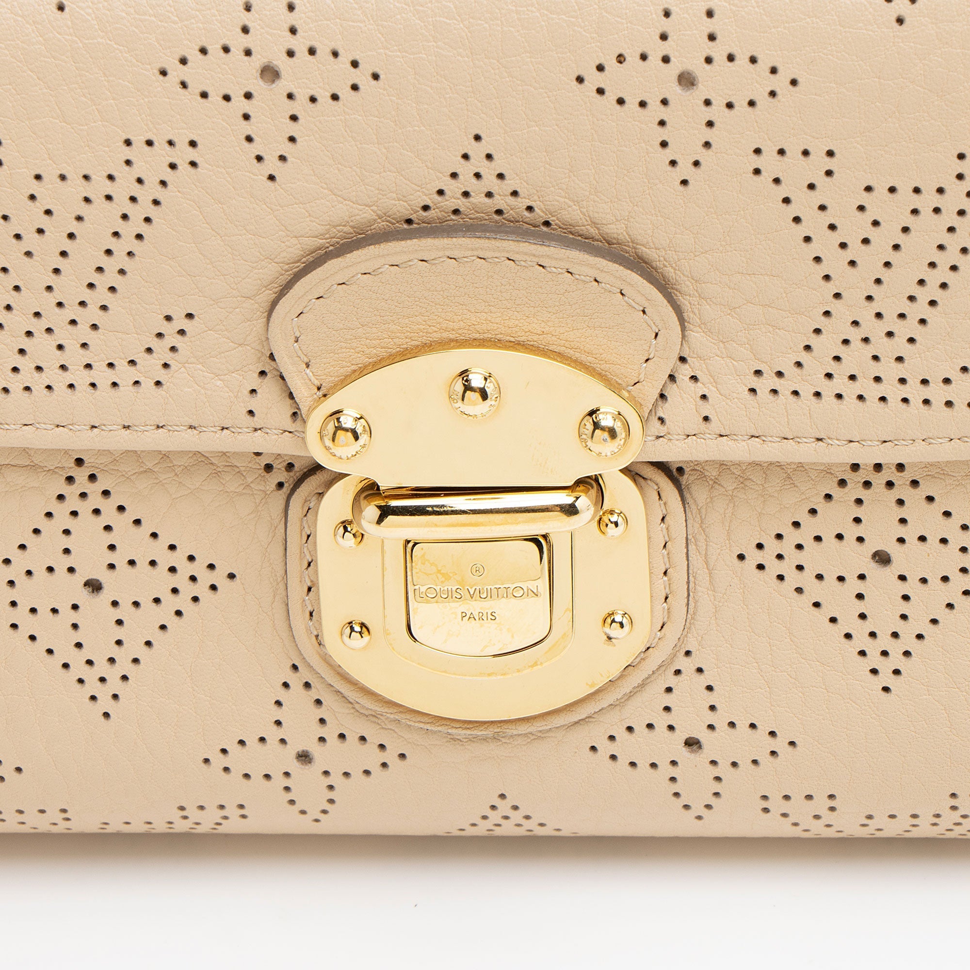 Louis Vuitton Monogram Mahina Leather Amelia Wallet