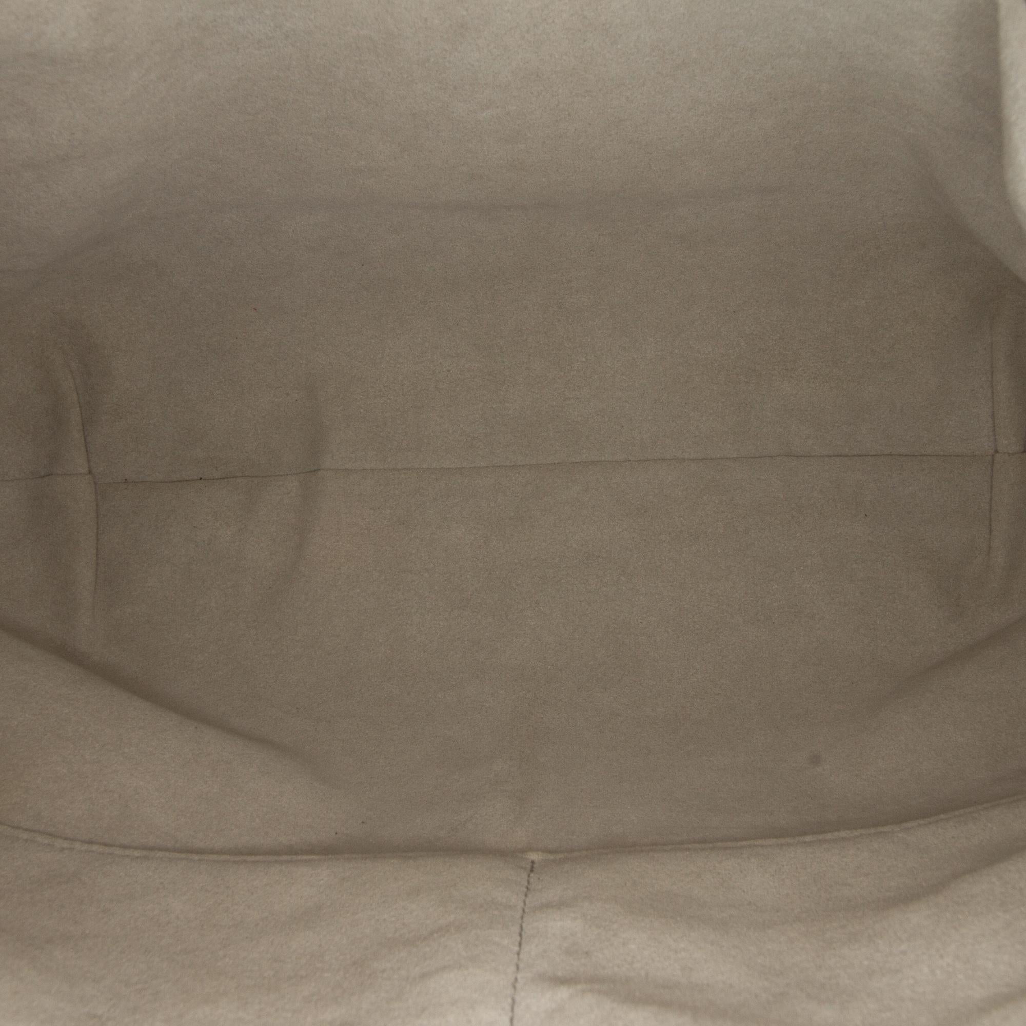 Louis Vuitton Monogram Mahina Selene PM (SHG-G3UWpi)