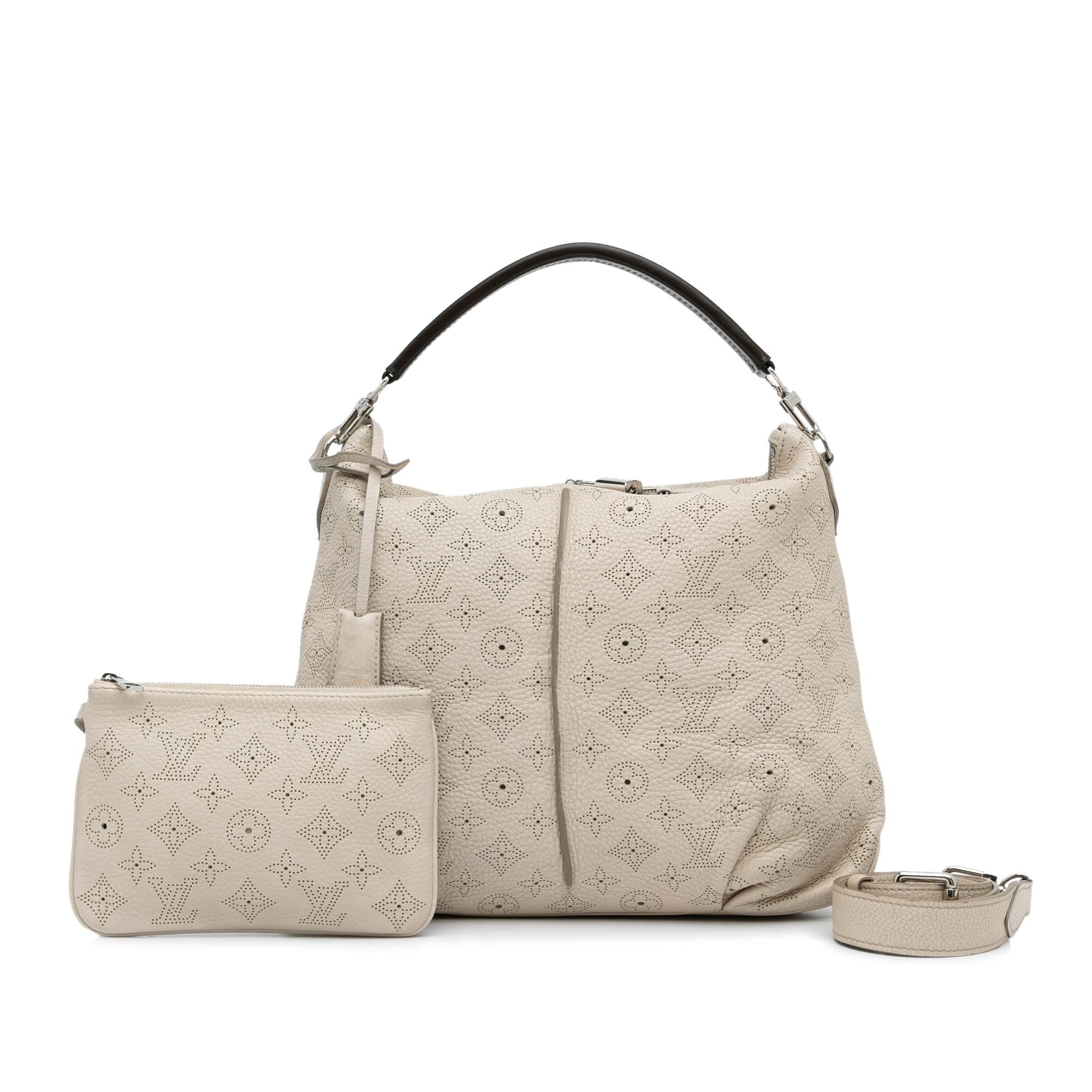 Louis Vuitton Monogram Mahina Selene PM (SHG-G3UWpi)