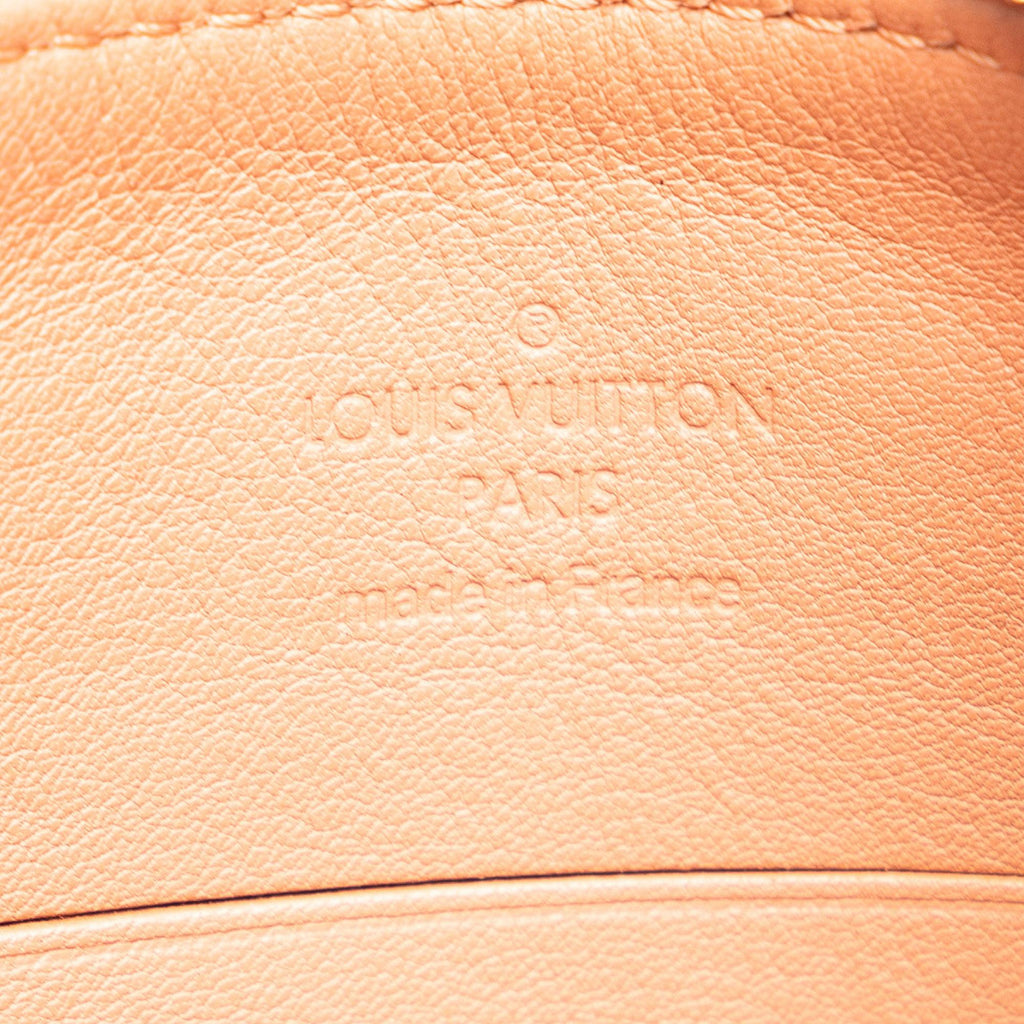 Louis Vuitton Monogram Mahina Selene PM (SHG-cTX6qk)