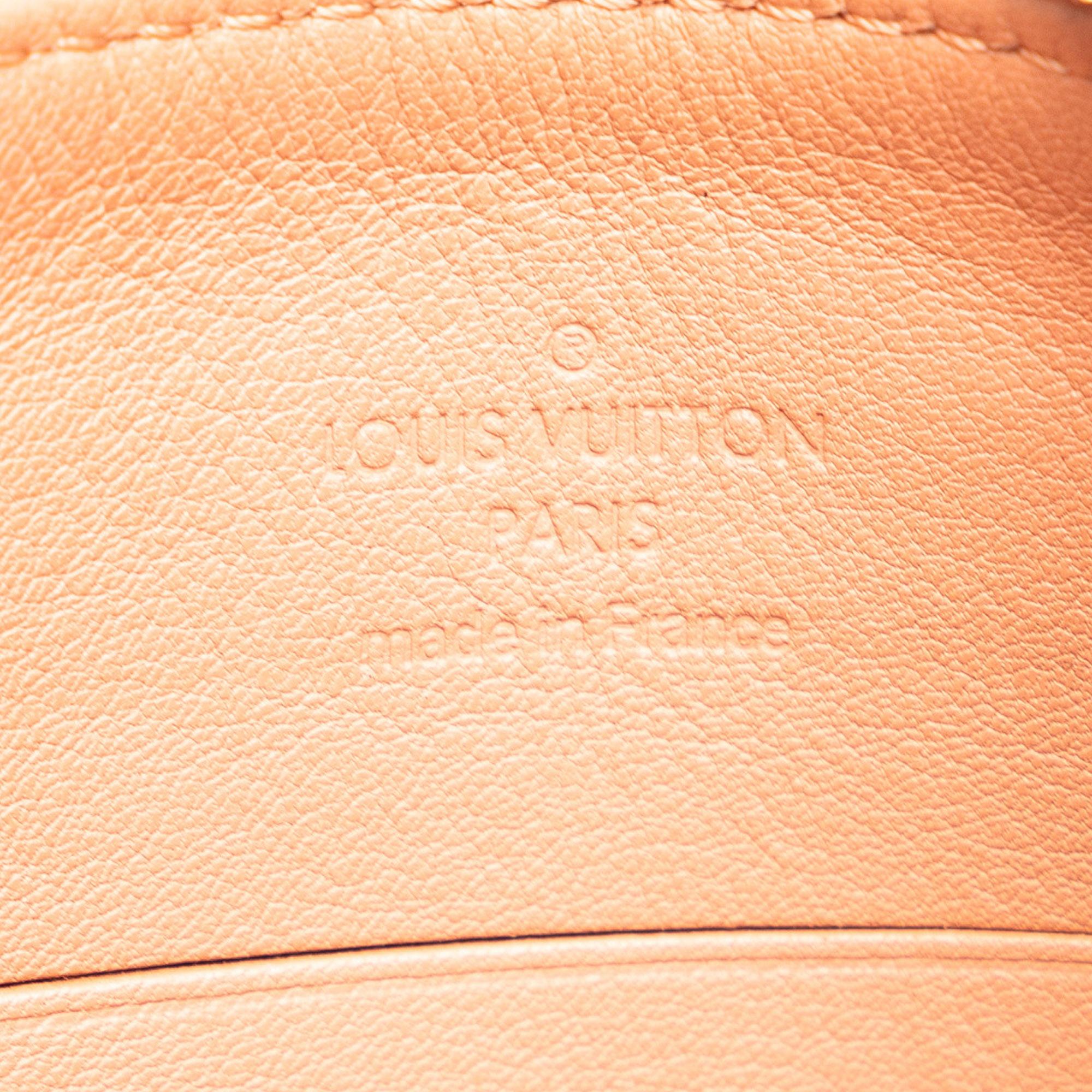 Louis Vuitton Monogram Mahina Selene PM (SHG-cTX6qk)
