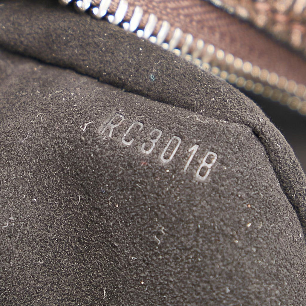Louis Vuitton Monogram Mahina Shoulder Bag (SHG-35471)