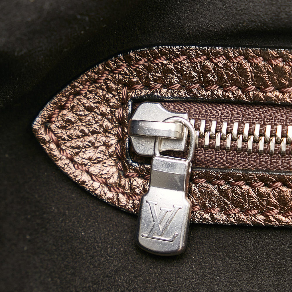Louis Vuitton Monogram Mahina Shoulder Bag (SHG-35471)