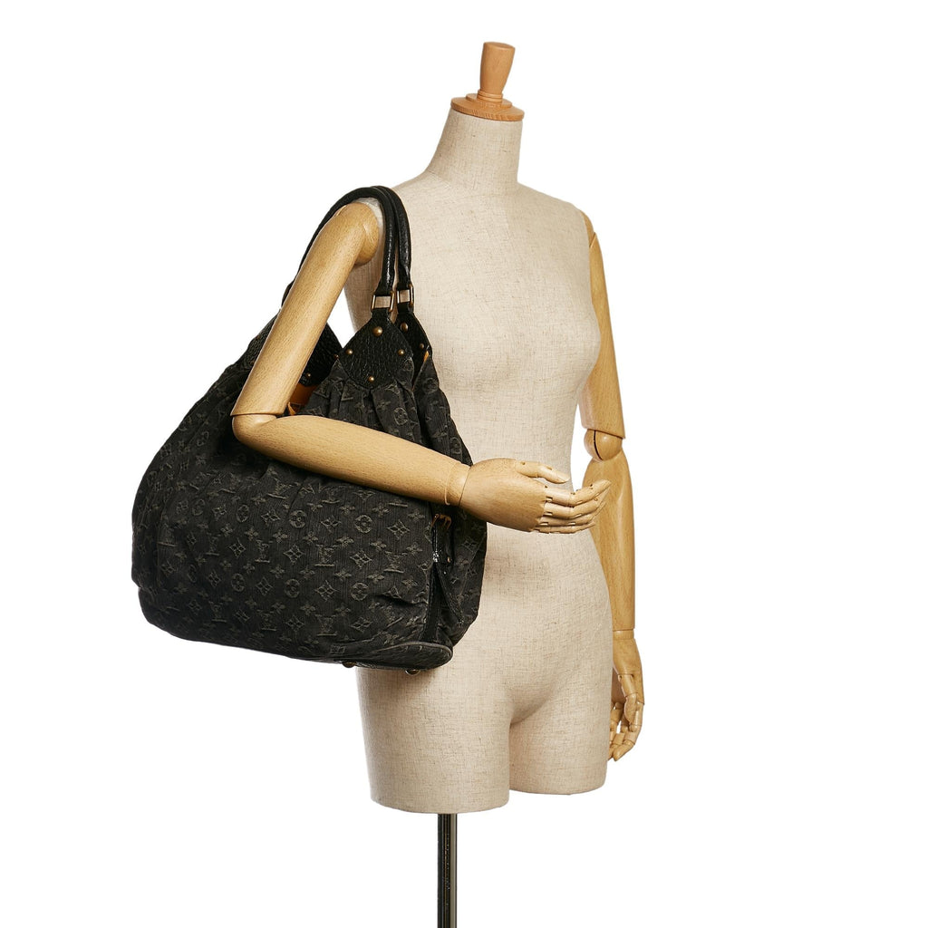 Louis Vuitton Monogram Mahina XL (SHG-36295)