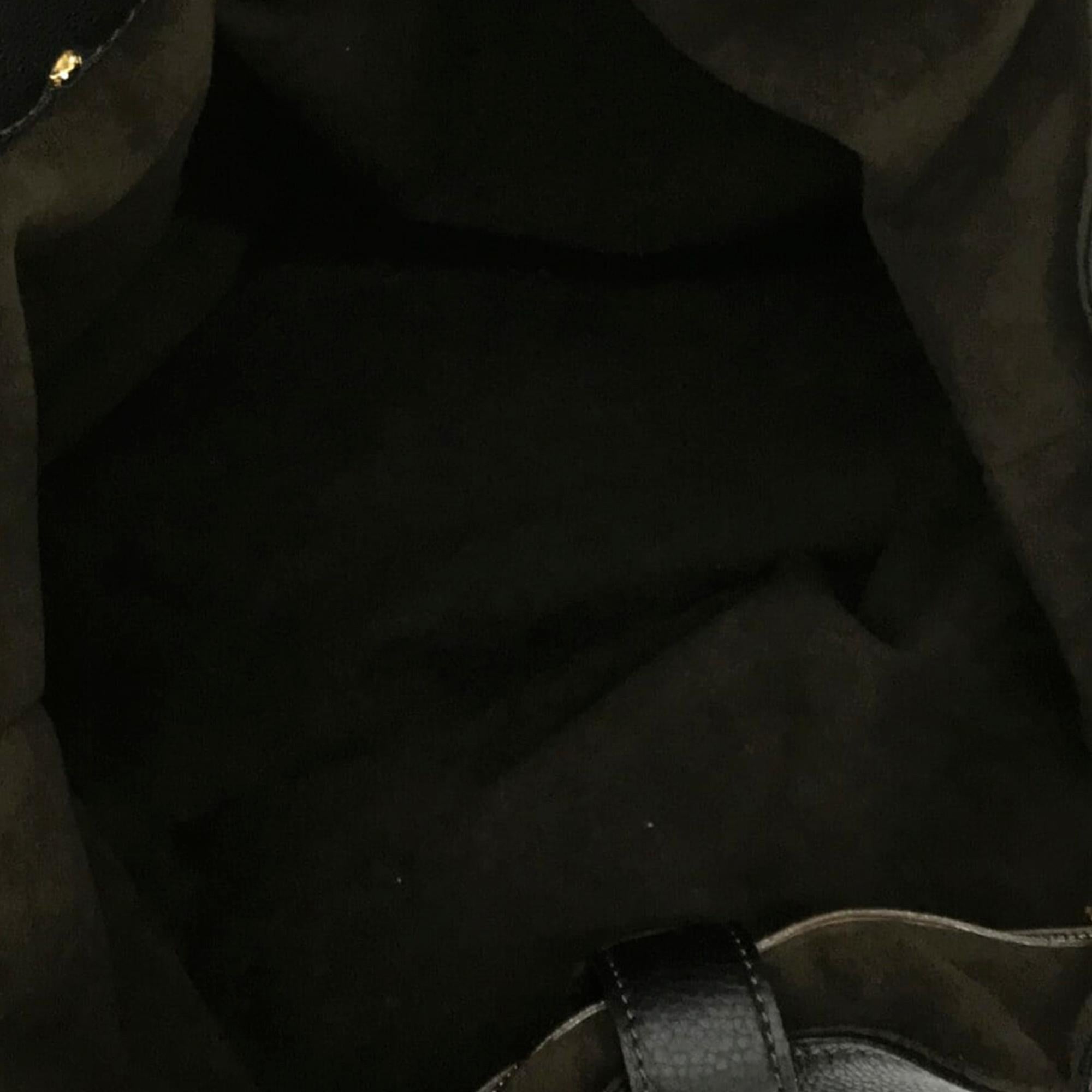 Louis Vuitton Monogram Mahina XL (SHG-OznY8V)