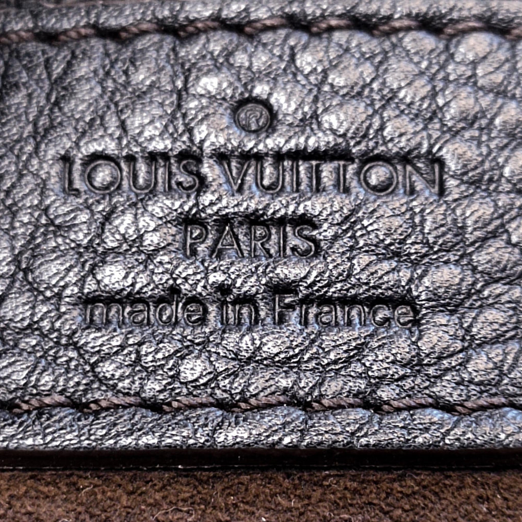 Louis Vuitton Monogram Mahina XL (SHG-yiuykP)
