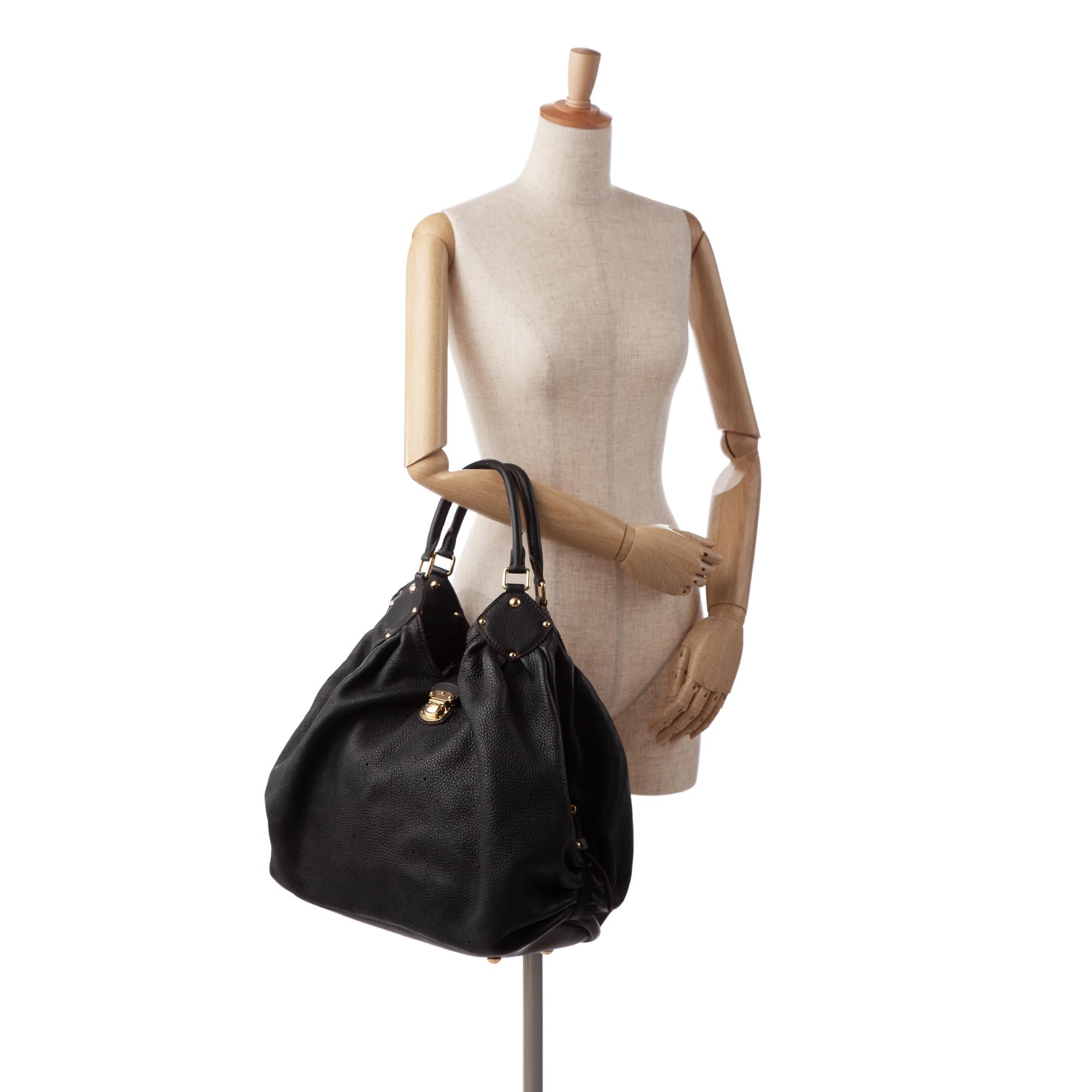 Louis Vuitton Monogram Mahina XL (SHG-yiuykP)