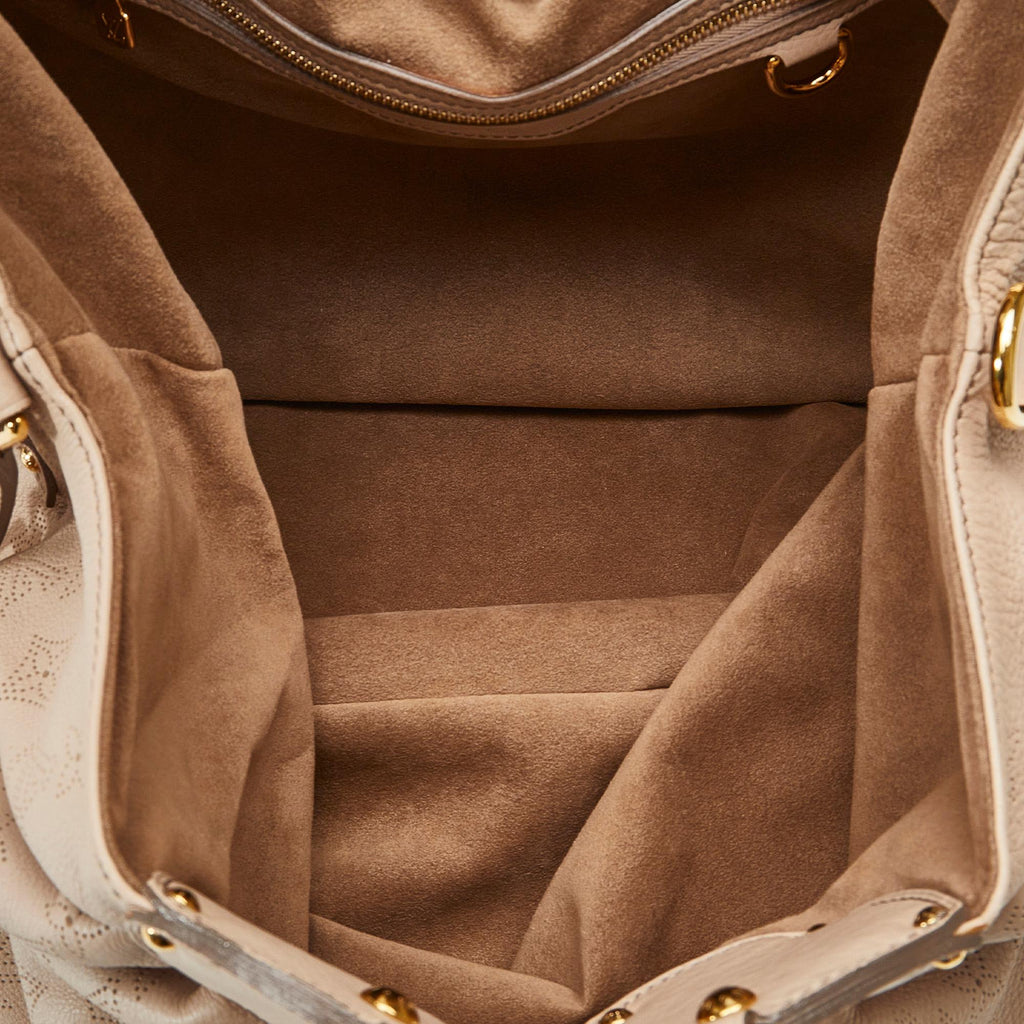 Louis Vuitton Monogram Mahina XL (SHG-QqLZP9)