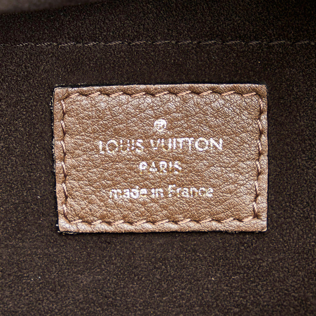 Louis Vuitton Monogram Mahina XS (SHG-34155)