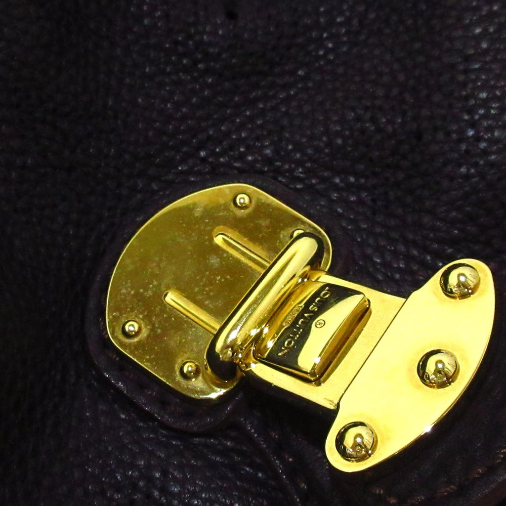 Louis Vuitton Monogram Mahina XS (SHG-34671)
