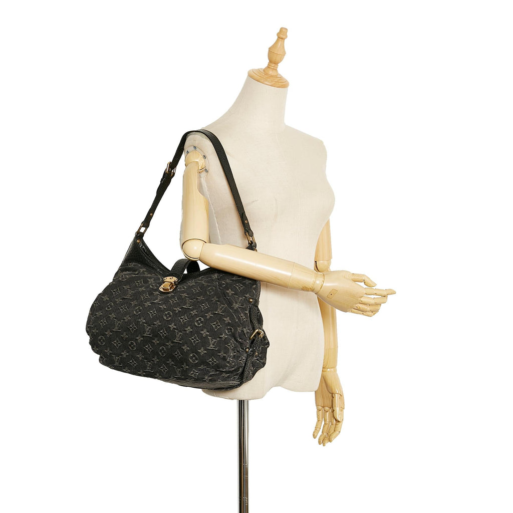 Louis Vuitton Monogram Mahina XS (SHG-C6A8C5)