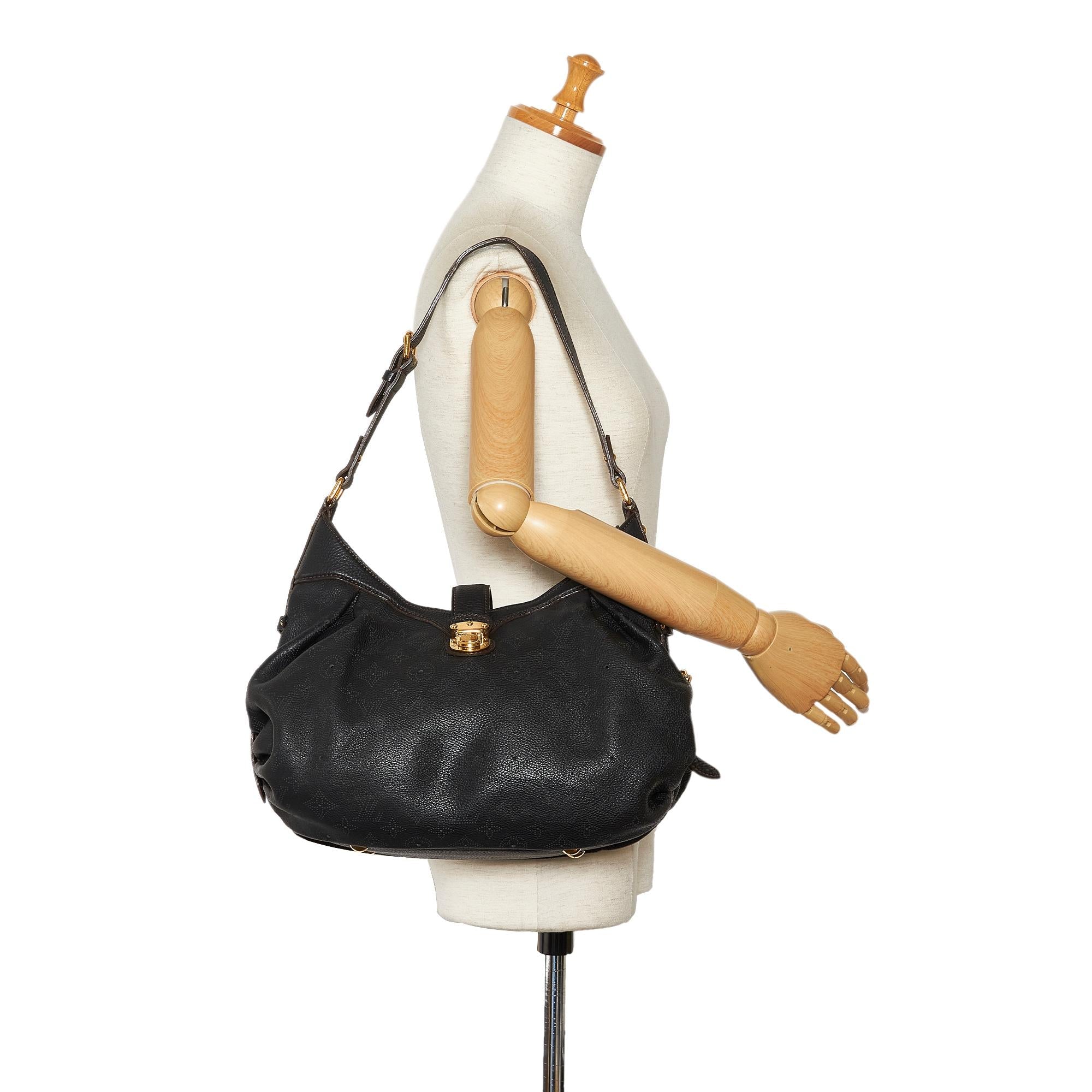 Louis Vuitton Monogram Mahina XS (SHG-851EHr)