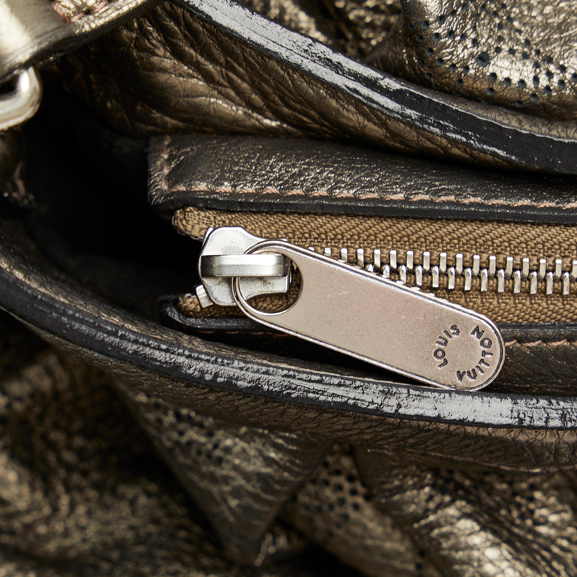 Louis Vuitton Monogram Mahina XS (SHG-sr10tP)