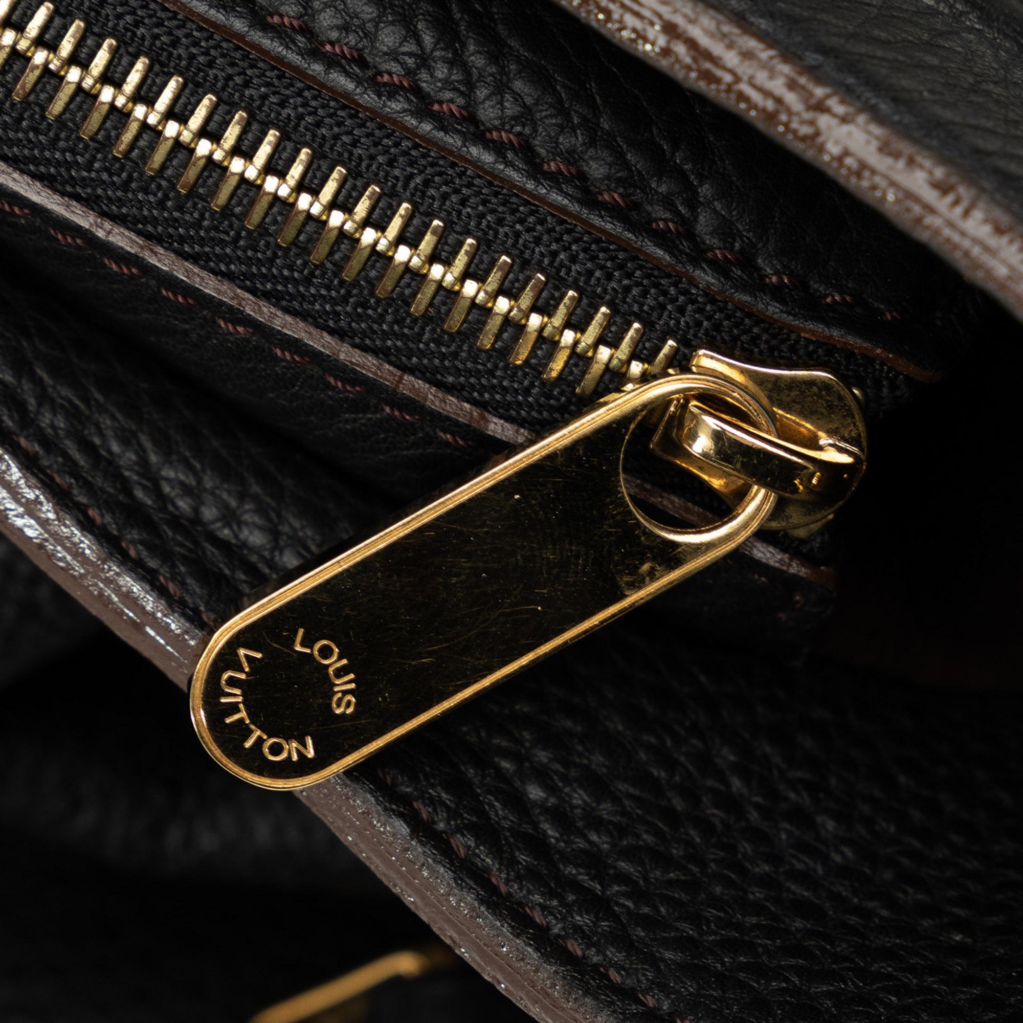 Louis Vuitton Monogram Mahina XS (SHG-PzRy74)