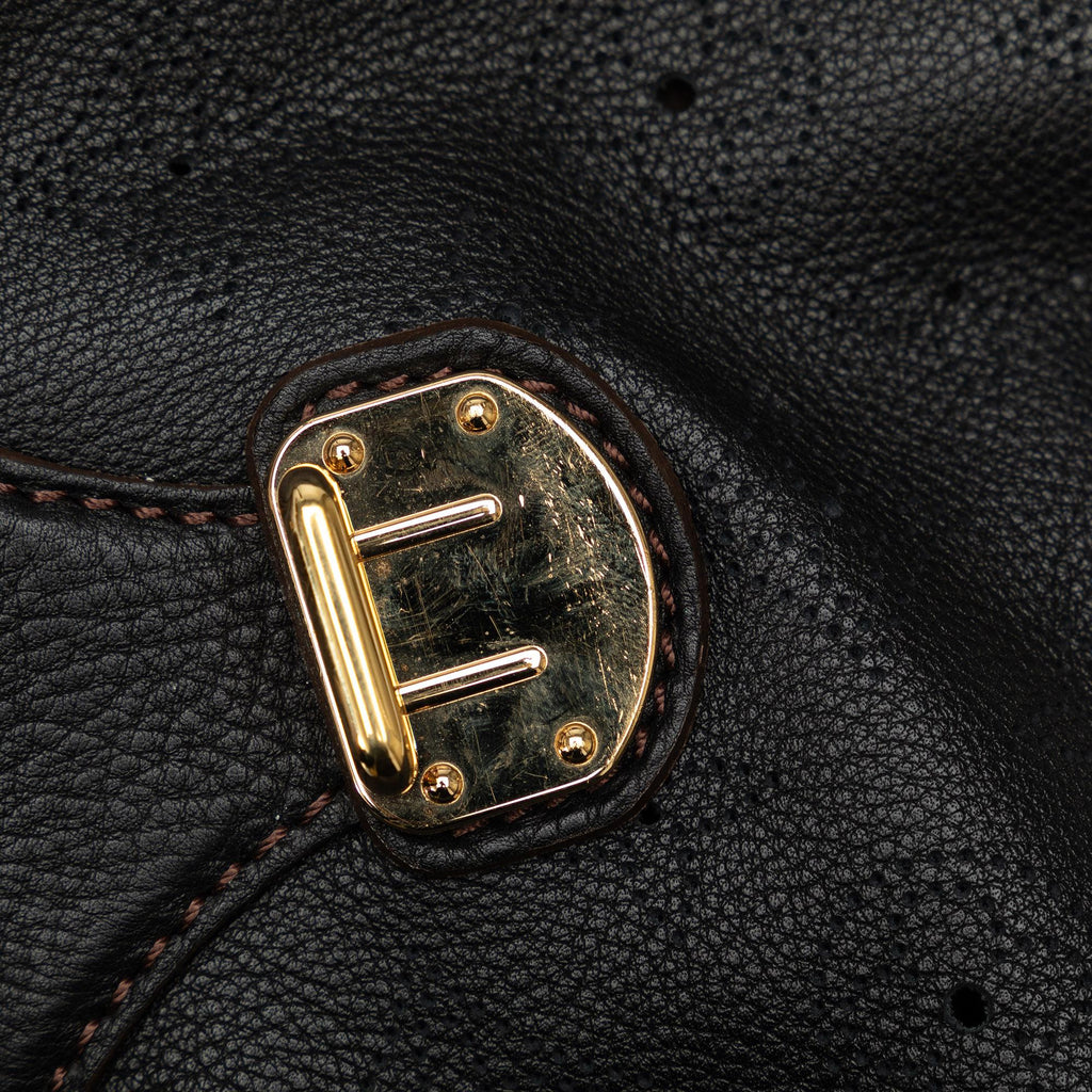 Louis Vuitton Monogram Mahina XS (SHG-RHjuq8)