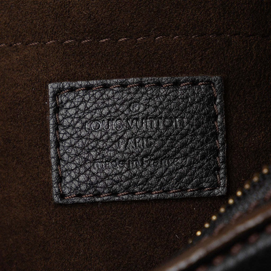 Louis Vuitton Monogram Mahina XS (SHG-RHjuq8)